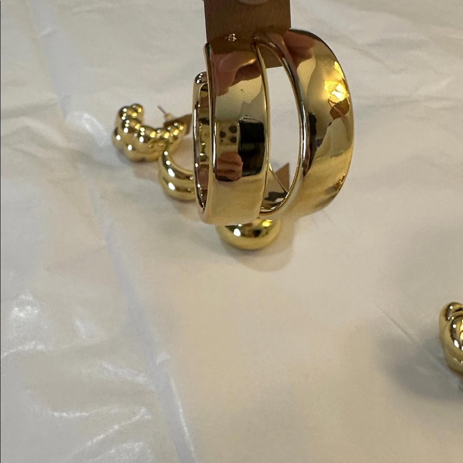 Other Chic Gold-Tone Textured Fashion Hoop Earrings Set of 6 Size ONE SIZE - 6 Thumbnail