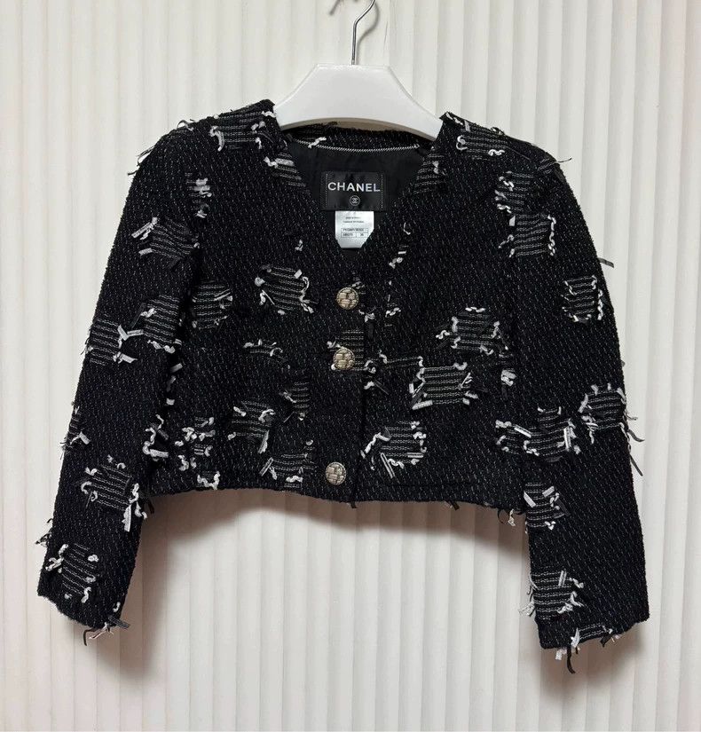 Chanel Chanel Feminist series black jacket 2504-Nextarrow Size XS / US 0-2 / IT 36-38 - 1 Thumbnail