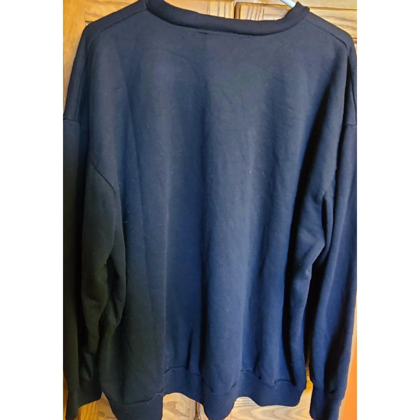Mickey Unlimited VINTAGE Mickey Unlimited Sweatshirt Women 22W/24W Black Land N Sea Minnie DISNEY USA Hoodie? Size 3XL / US 20-22 - 2 Thumbnail