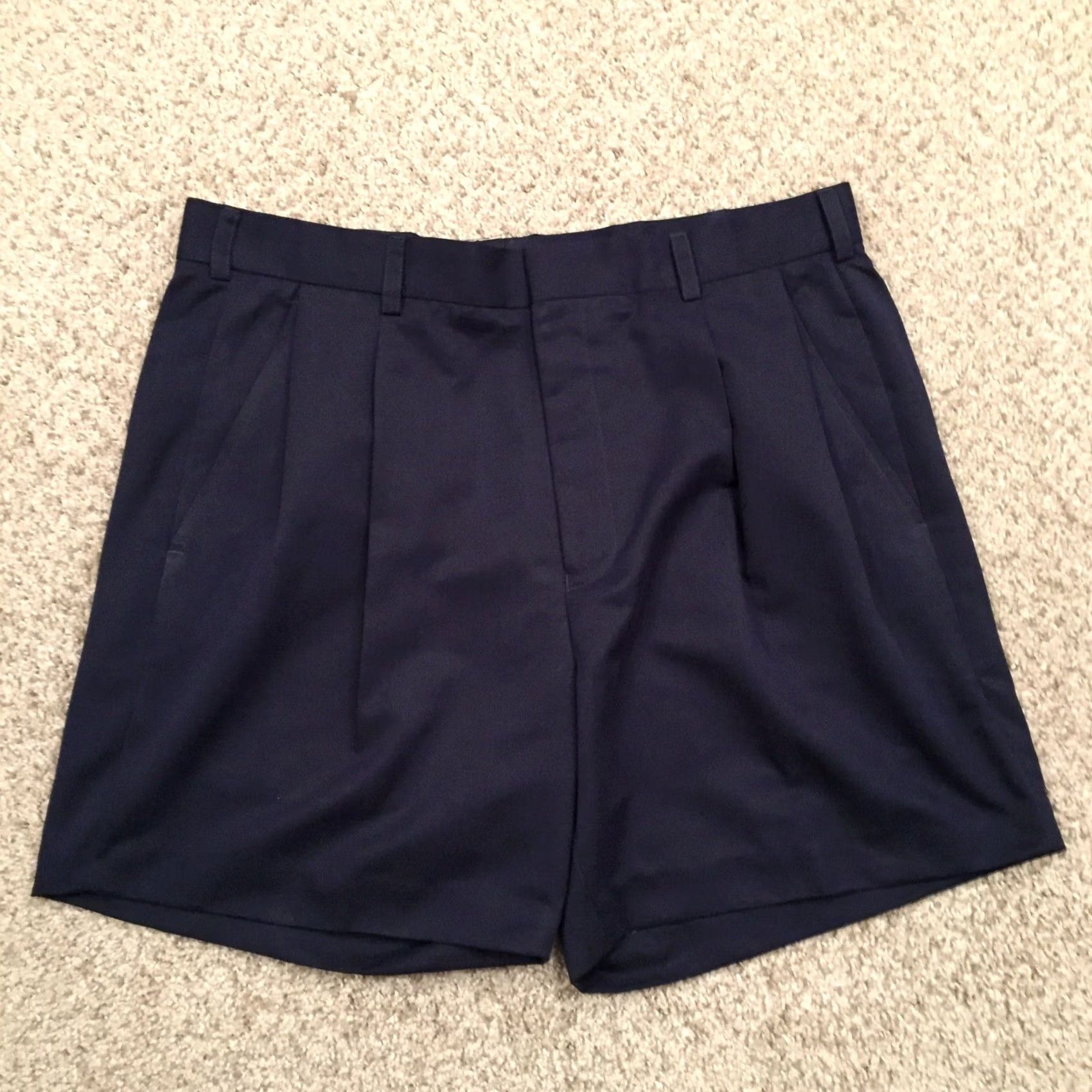 Izod IZOD Shorts Mens 36 Blue Size Pleated Size US 36 / EU 52 - 2 Thumbnail