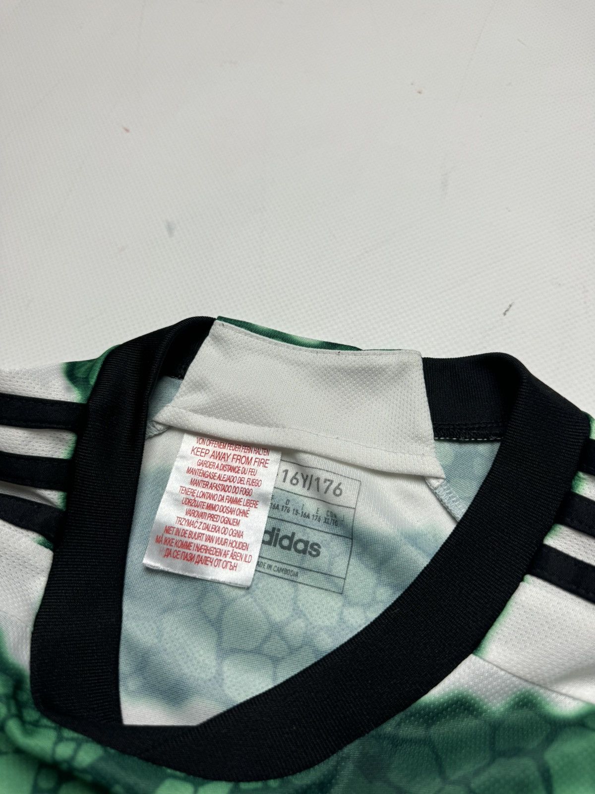 Adidas Rare Adidas Celtic 2023 soccer jersey y2k Size US S / EU 44-46 / 1 - 7 Thumbnail