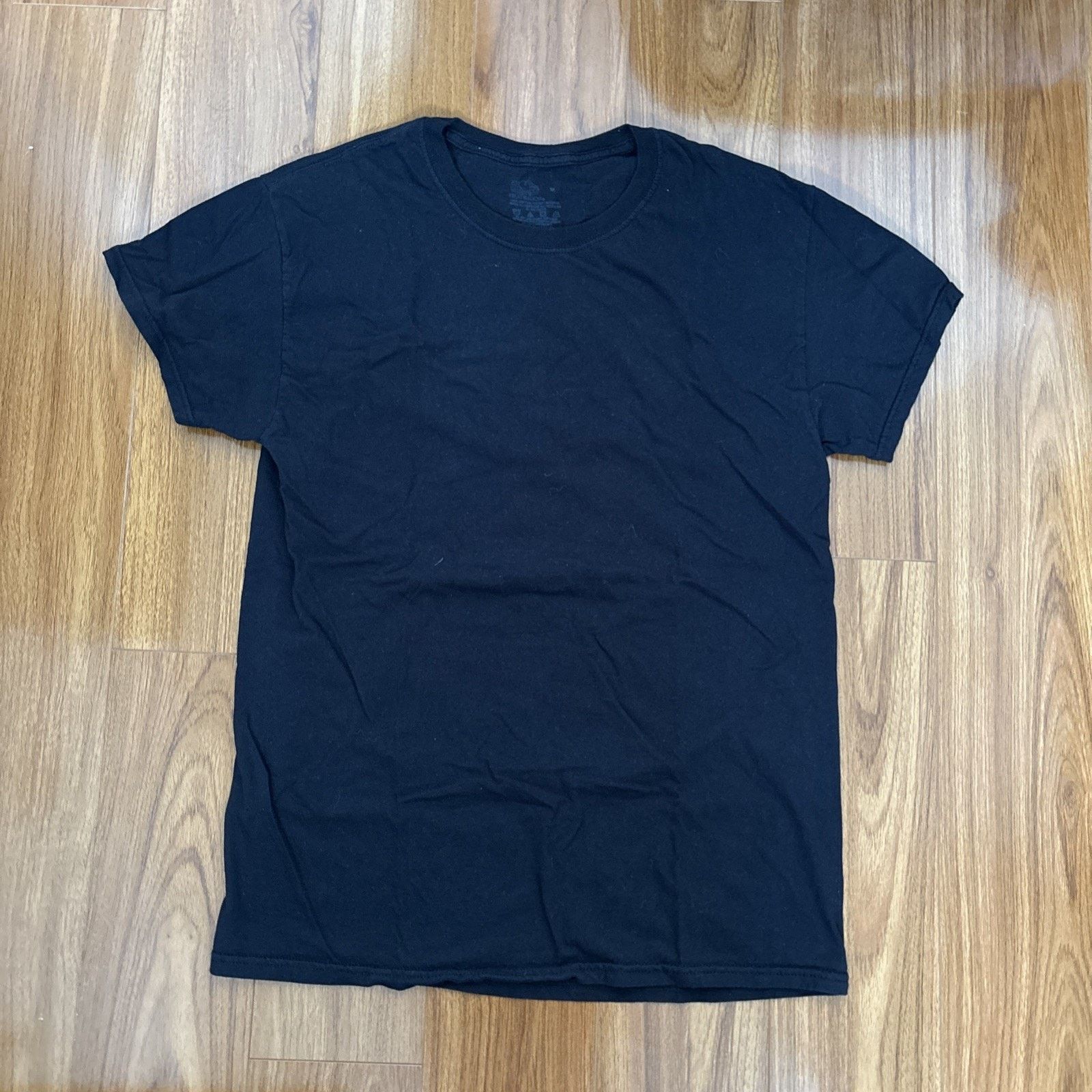 Fruit Of The Loom Fruit Of The Loom Black Crew Neck T-Shirt Men’s Size M Size US M / EU 48-50 / 2 - 1 Thumbnail