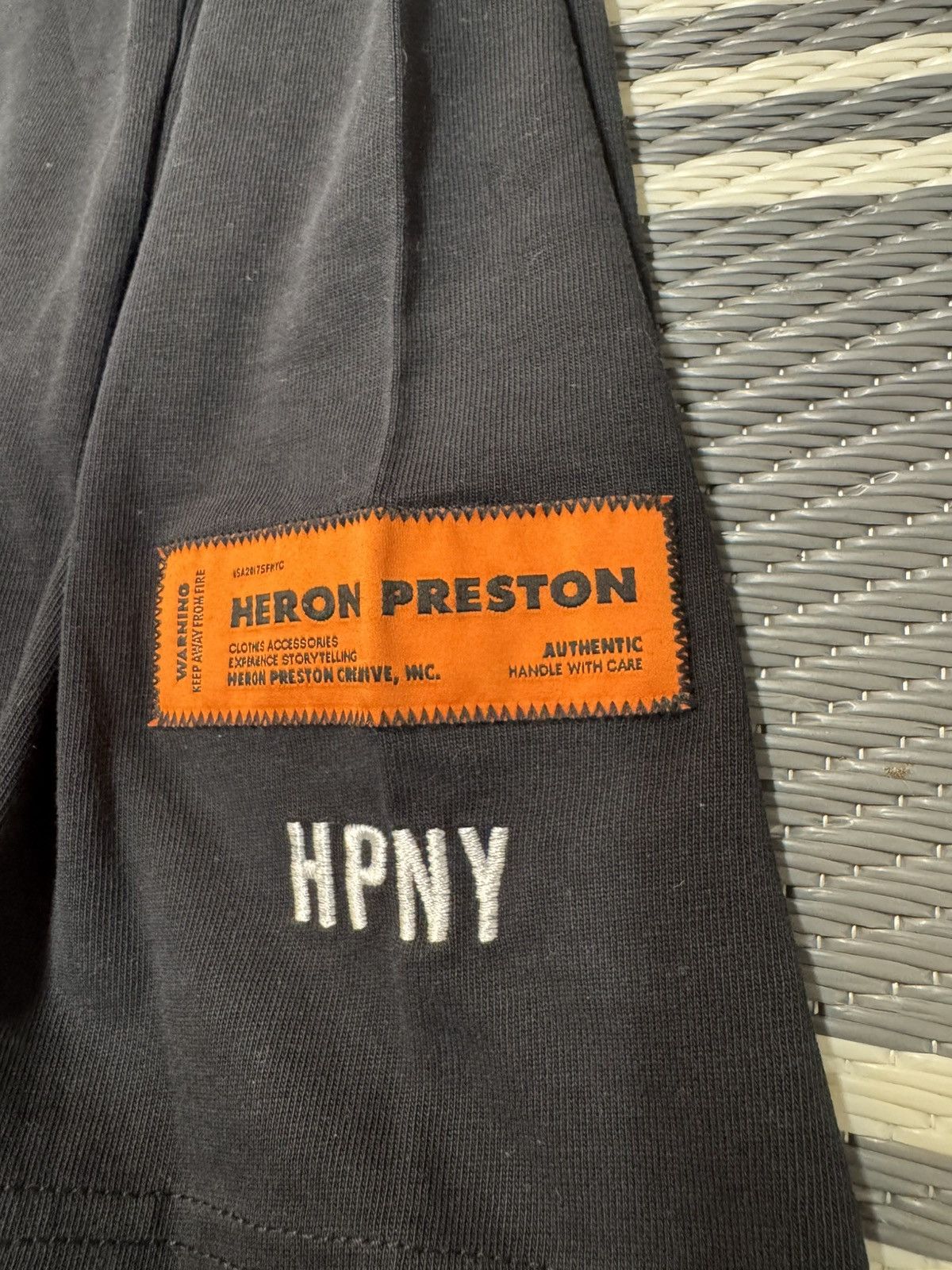 Heron Preston Heron Preston HPNY long sleeve Size US L / EU 52-54 / 3 - 3 Thumbnail