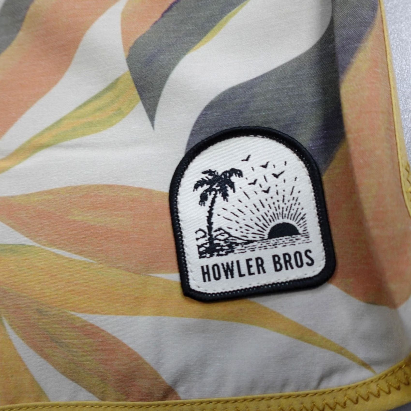 Howler Brothers Howler Brothers Board Shorts Bruja Monstera Mash Swim Surf Hawaiian Size 30 Mens Regular Multicolor Quick Dry Pockets Lightweight Stretch Size US 30 / EU 46 - 2 Thumbnail
