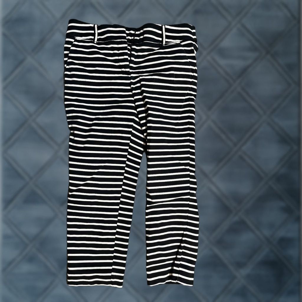 Ann Taylor Ann Taylor Loft The Riviera Pant Women Sz 6 Black White Striped Julie Fit Size 28" / US 6 / IT 42 - 1 Thumbnail