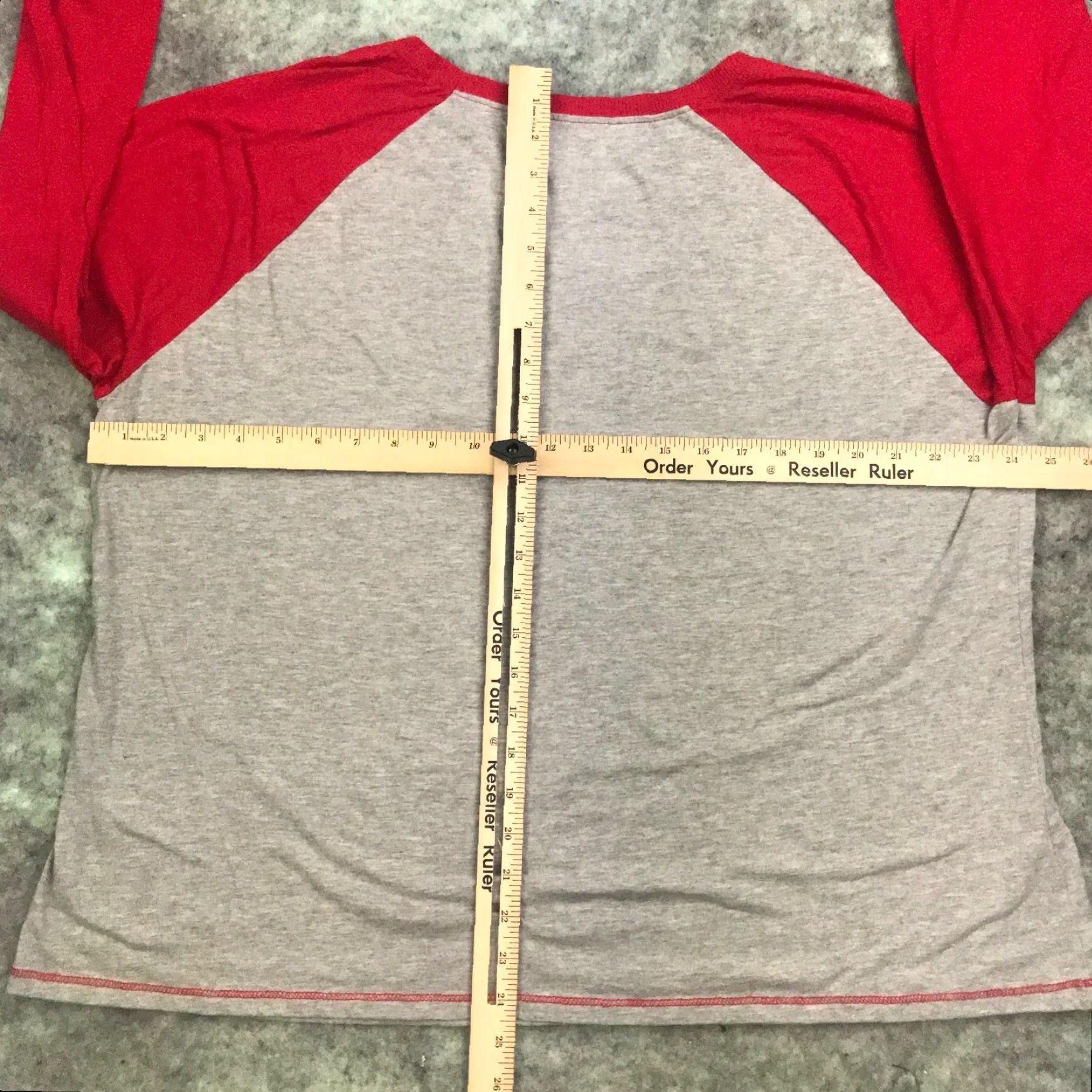 X-LARGE Polar Bear Shirt Womens XX-Large Size 2X Grey Red Mama Bear Jersey Long Sleeve Size XXL / US 16-18 / IT 52-54 - 7 Thumbnail
