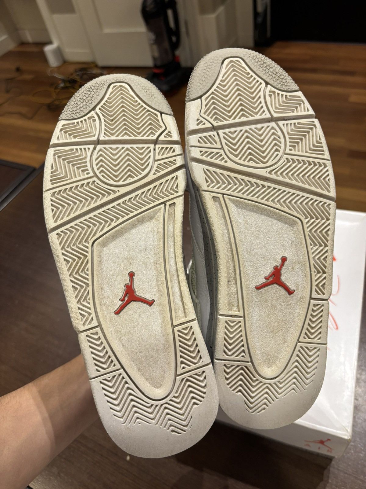 Jordan Brand Jordan 4 ‘White Oreo’ Size US 10.5 / EU 43-44 - 5 Thumbnail