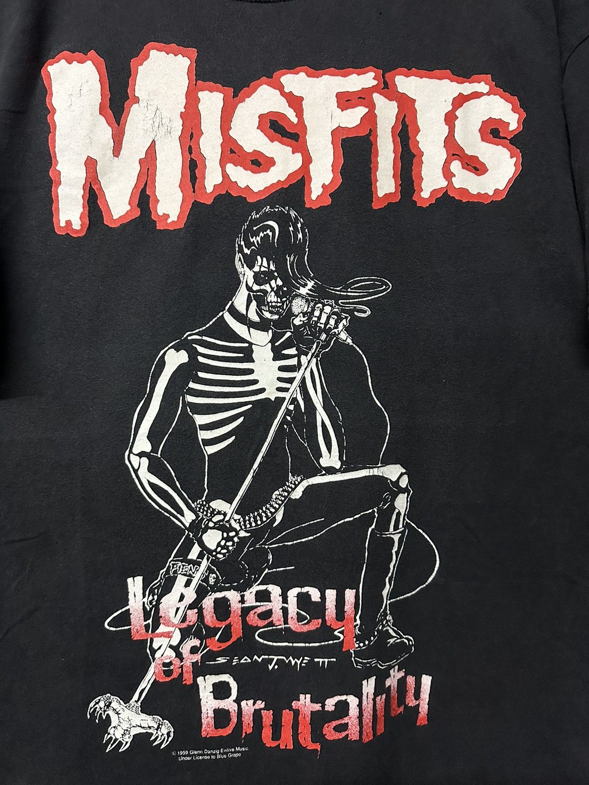 Band Tees Vintage 90s Misfits Legacy Of Brutality Faded Tee Size US XL / EU 56 / 4 - 2 Thumbnail