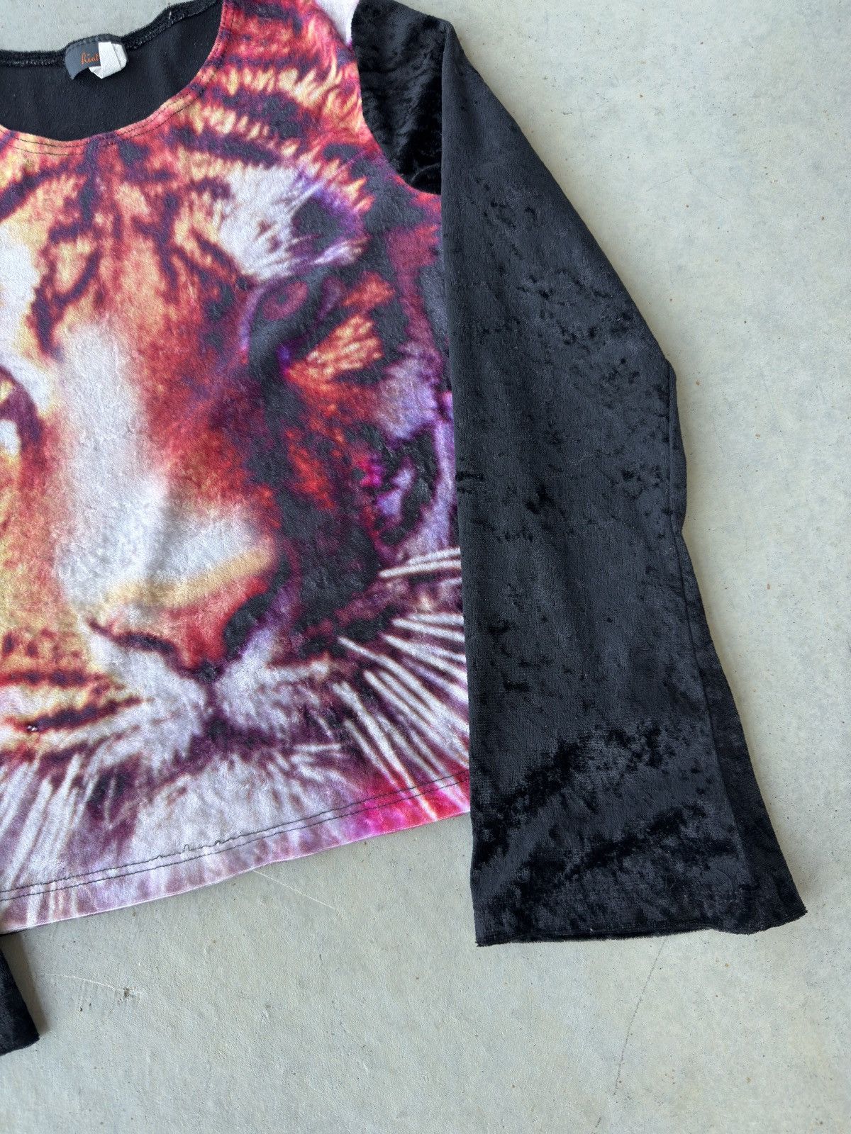 Other Vintage 80s Tiger Women’s Long Sleeve Shirt Size M / US 6-8 / IT 42-44 - 2 Thumbnail