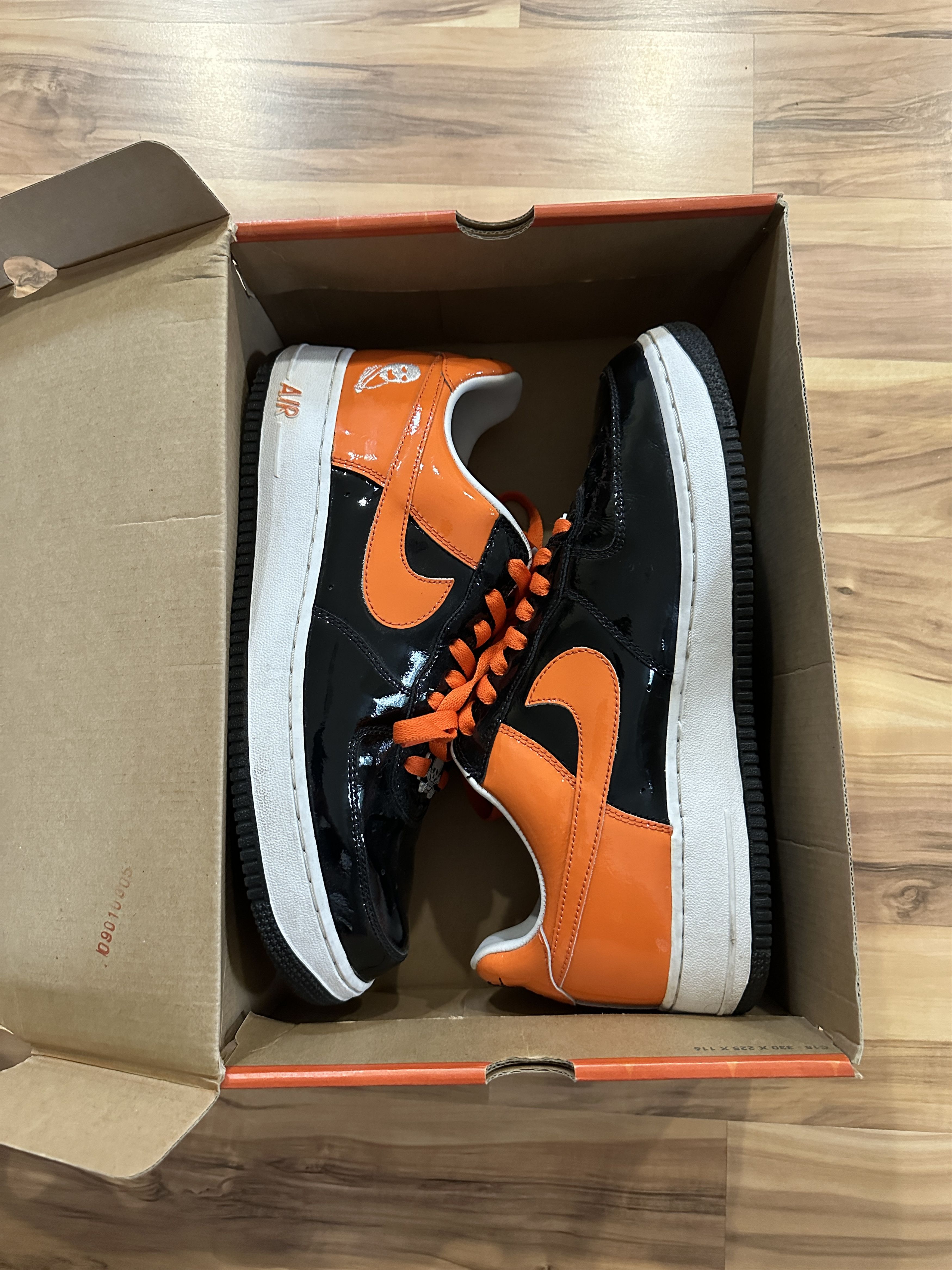 Nike Nike Premium Air Force One Halloween 2005 Size US 10 / EU 43 - 1 Thumbnail