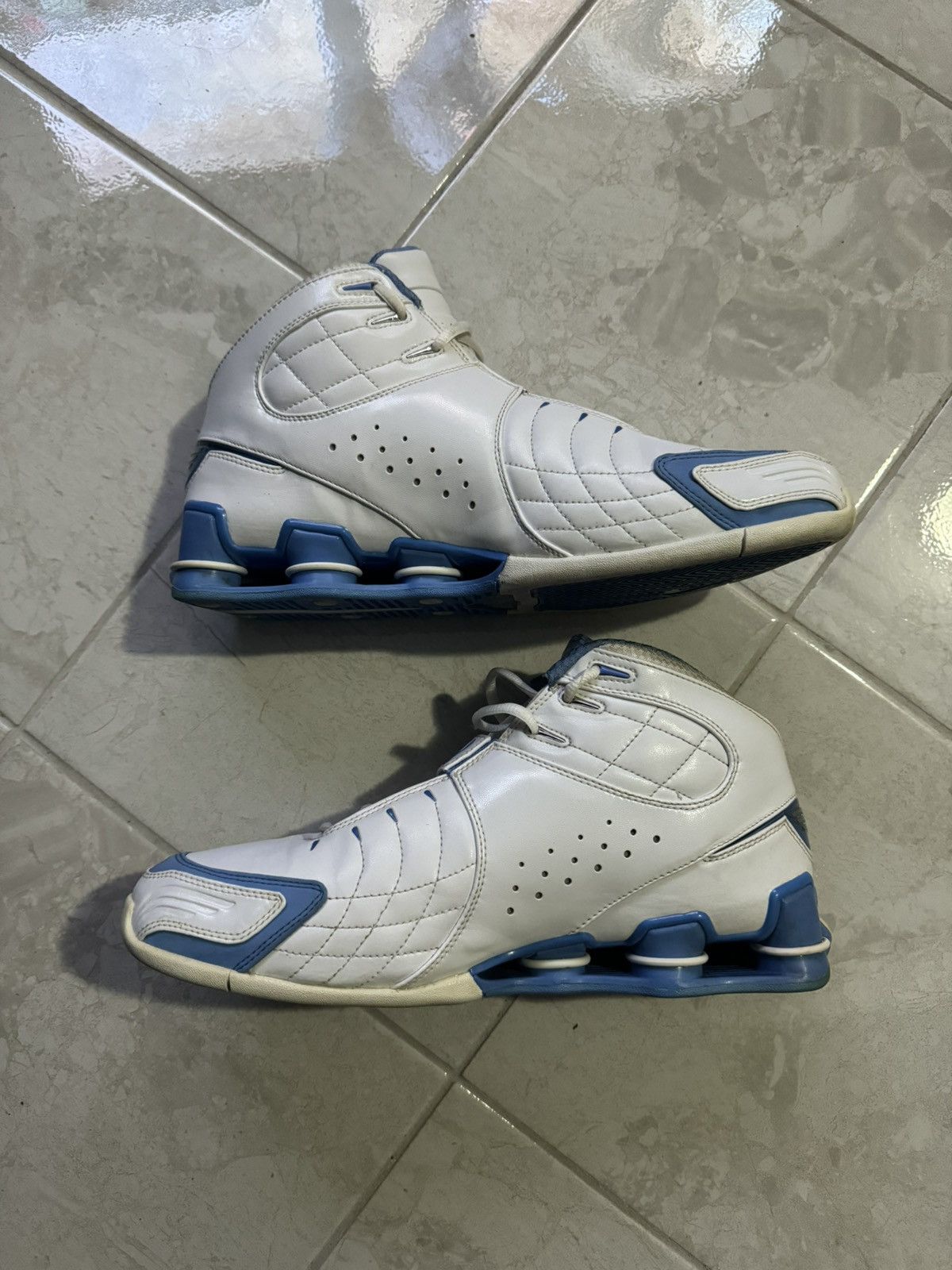 Nike Vince carter nike shox 5 north carolina unc Size US 12 / EU 45 - 2 Thumbnail