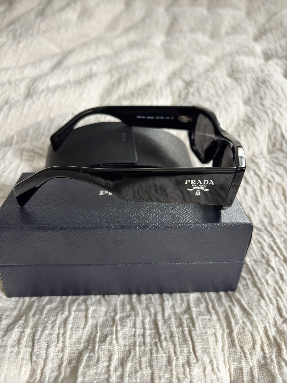 Prada Prada Black Logo Sunglasses Size ONE SIZE - 9 Thumbnail