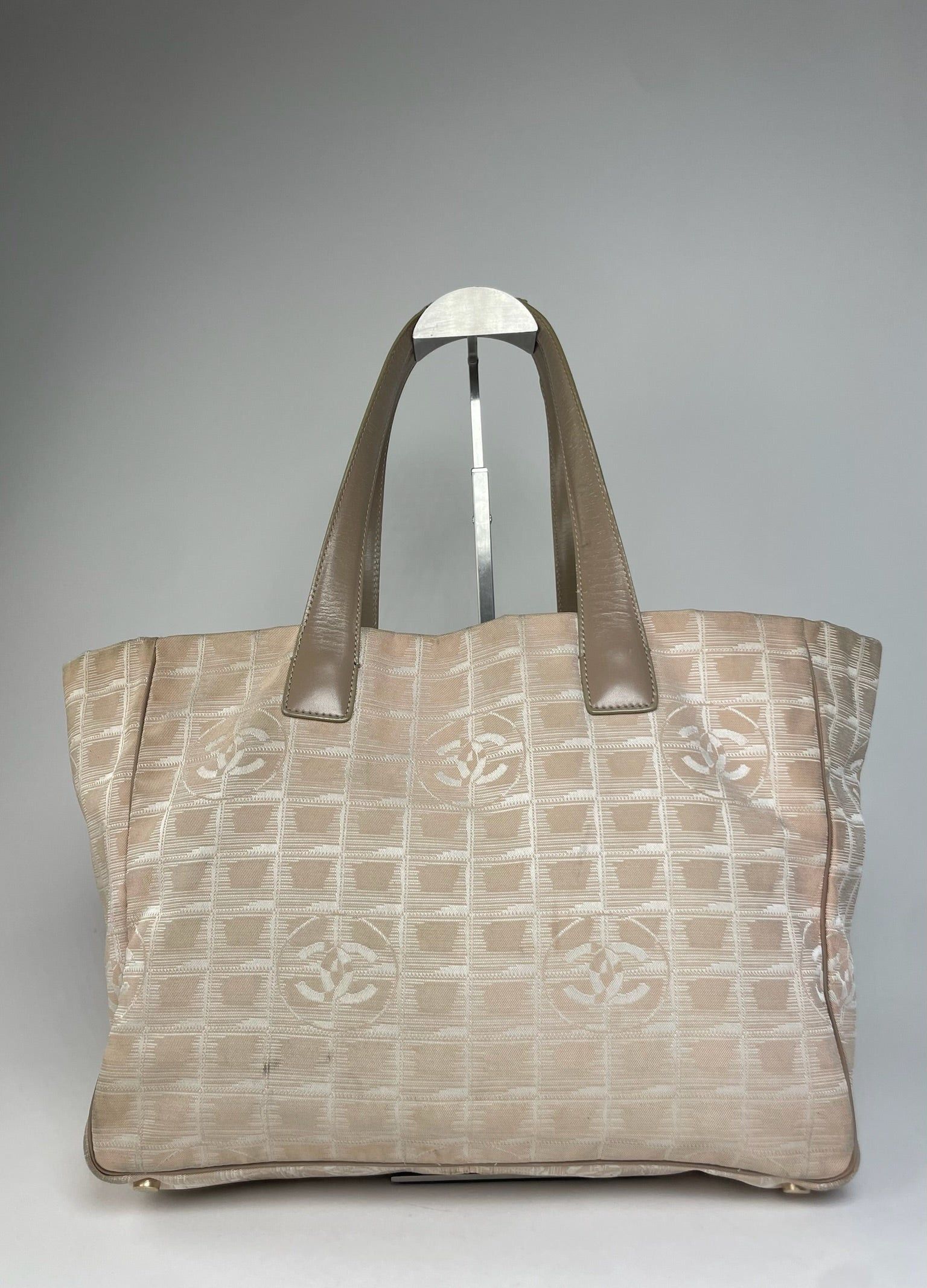 Chanel Vintage Tote Bag Beige Size ONE SIZE - 1 Thumbnail