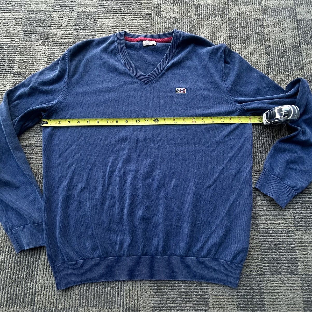 Napapijri Vintage Napapijri Navy Blue V-Neck sweater Size US S / EU 44-46 / 1 - 6 Thumbnail