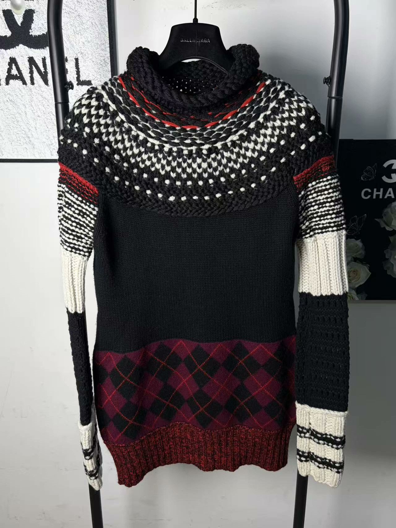 Burberry Burberry Knit Wool White Sweater s Men Size US S / EU 44-46 / 1 - 1 Thumbnail
