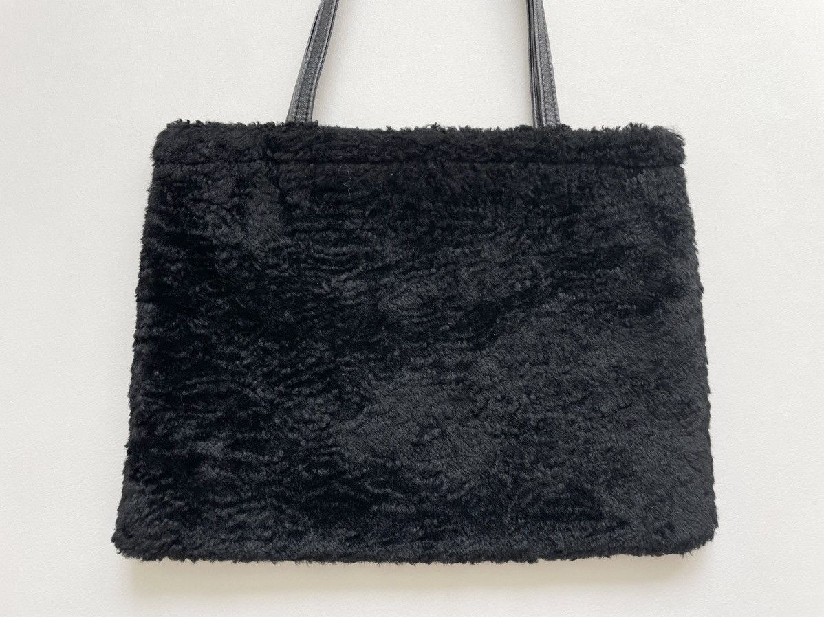 Miu Miu A/W 1999 Black Shearling Mini Hand Bag Size ONE SIZE - 6 Thumbnail