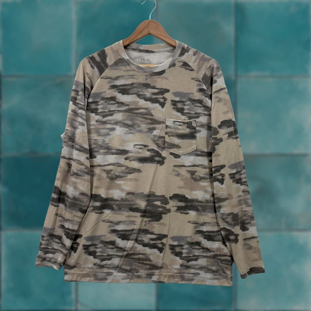 Vintage Huk Performance Fishing Shirt Mens Medium Beige Camo Long Sleeve Pocket Top Size US M / EU 48-50 / 2 - 1 Thumbnail