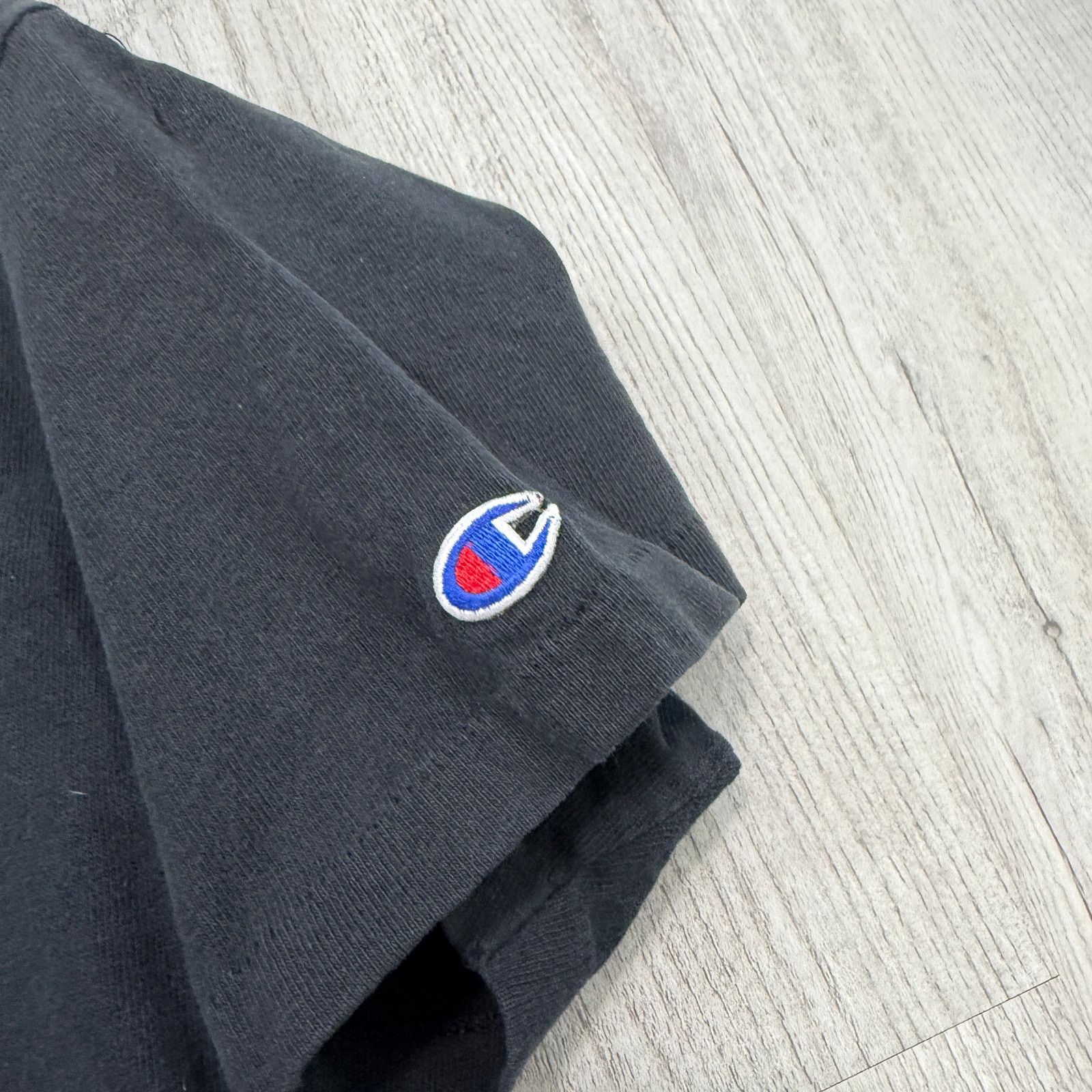 Champion Vintage Champion Script Spellout Shirt Large Black Faded Size US L / EU 52-54 / 3 - 4 Thumbnail