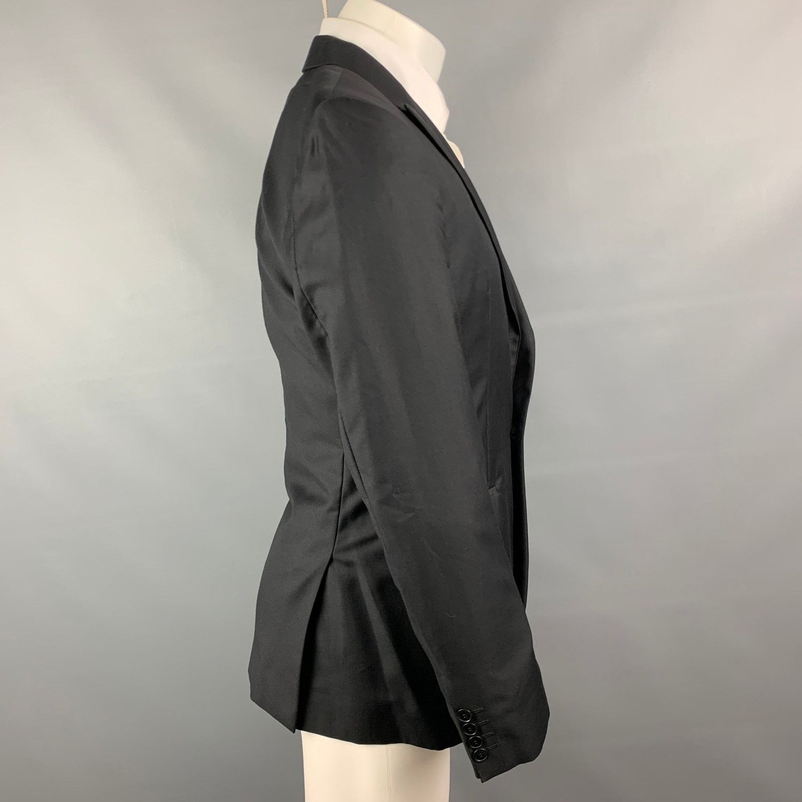 Calvin Klein Size 38 Black Wool / Silk Peak Lapel Sport Coat Size 36R - 3 Thumbnail