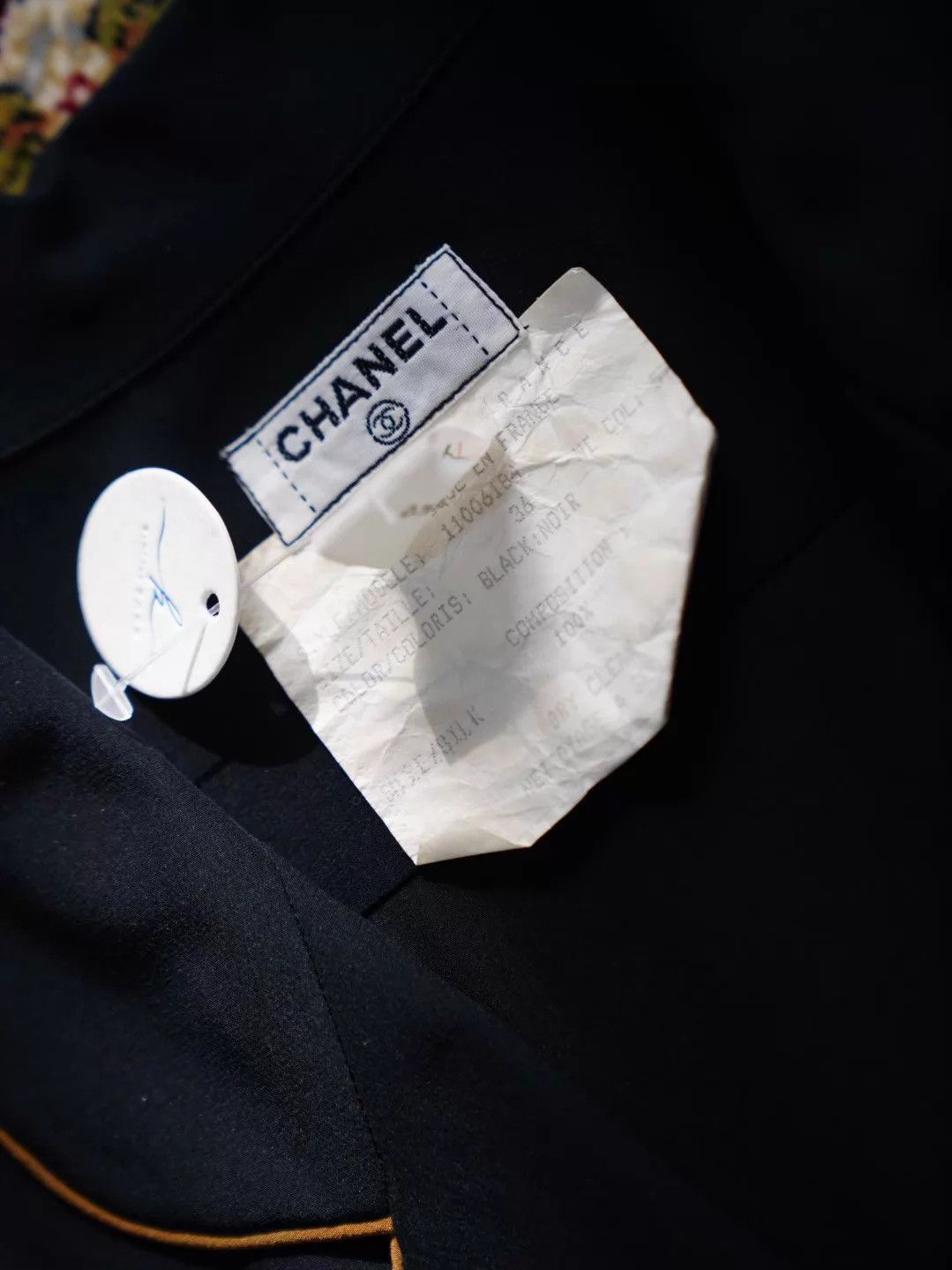 Chanel Chanel Vintage Silk Matte Black Contrast Trim Collar Shirt Size XS / US 0-2 / IT 36-38 - 8 Thumbnail