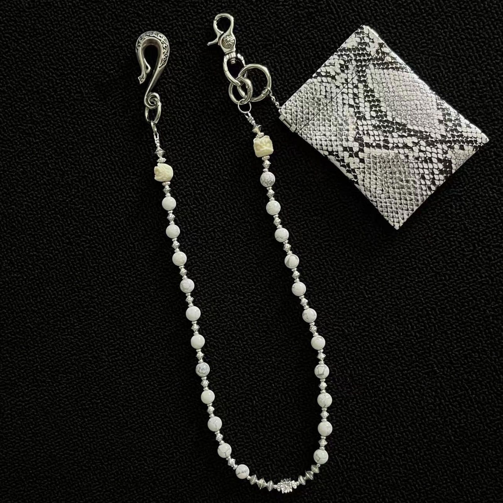 Jewelry White Beaded Wallet Chain with Silver Clasp Size ONE SIZE - 6 Thumbnail
