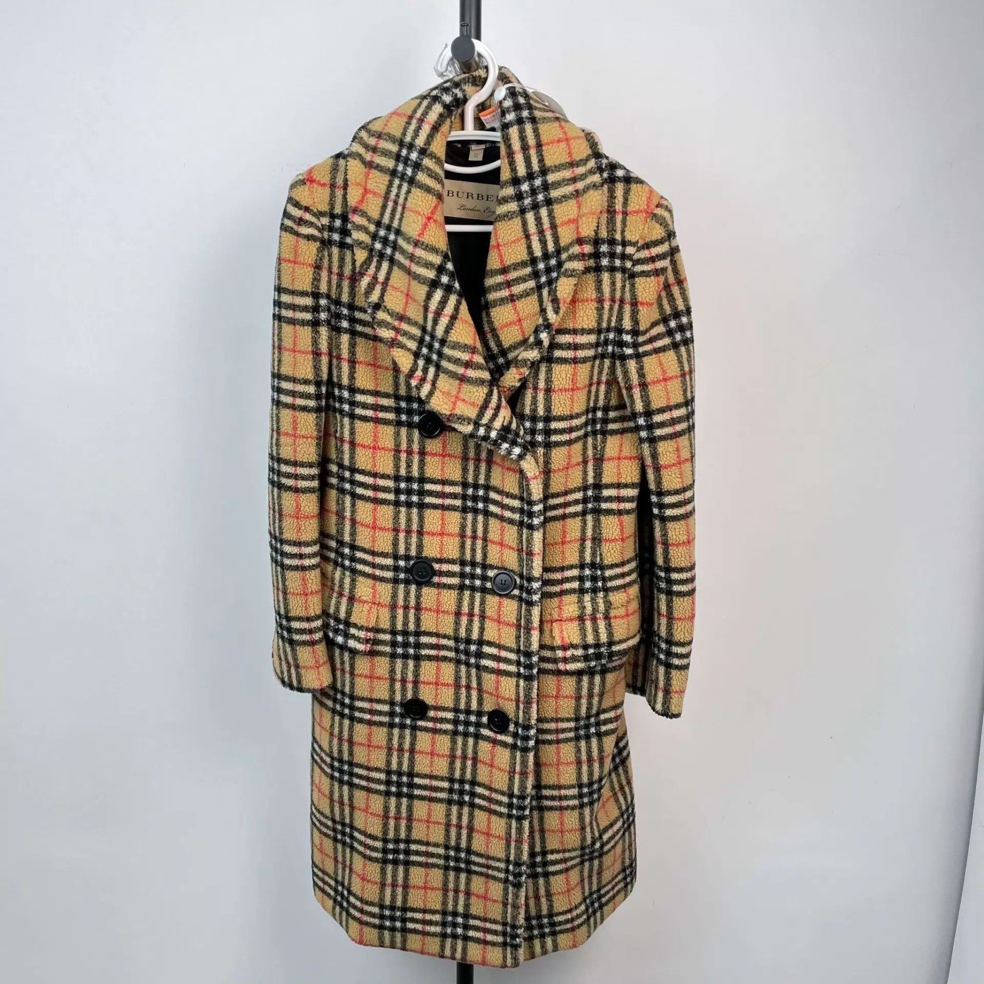 Burberry Burberry 95 New Check Lamb Wool Coat 170 Size XS / US 0-2 / IT 36-38 - 1 Thumbnail