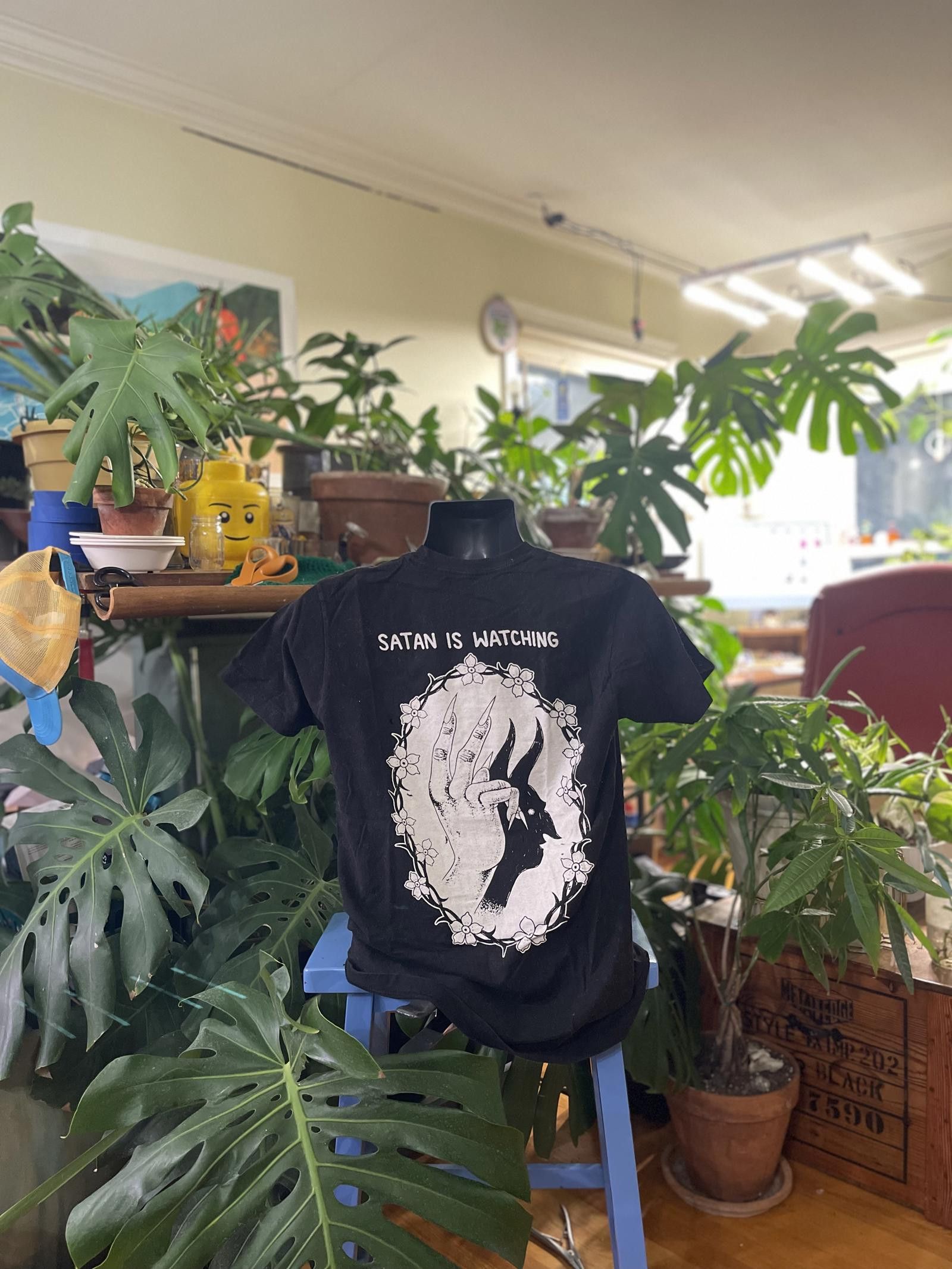 Designer The Mountain Witch - Satan is Watching Size US M / EU 48-50 / 2 - 2 Thumbnail
