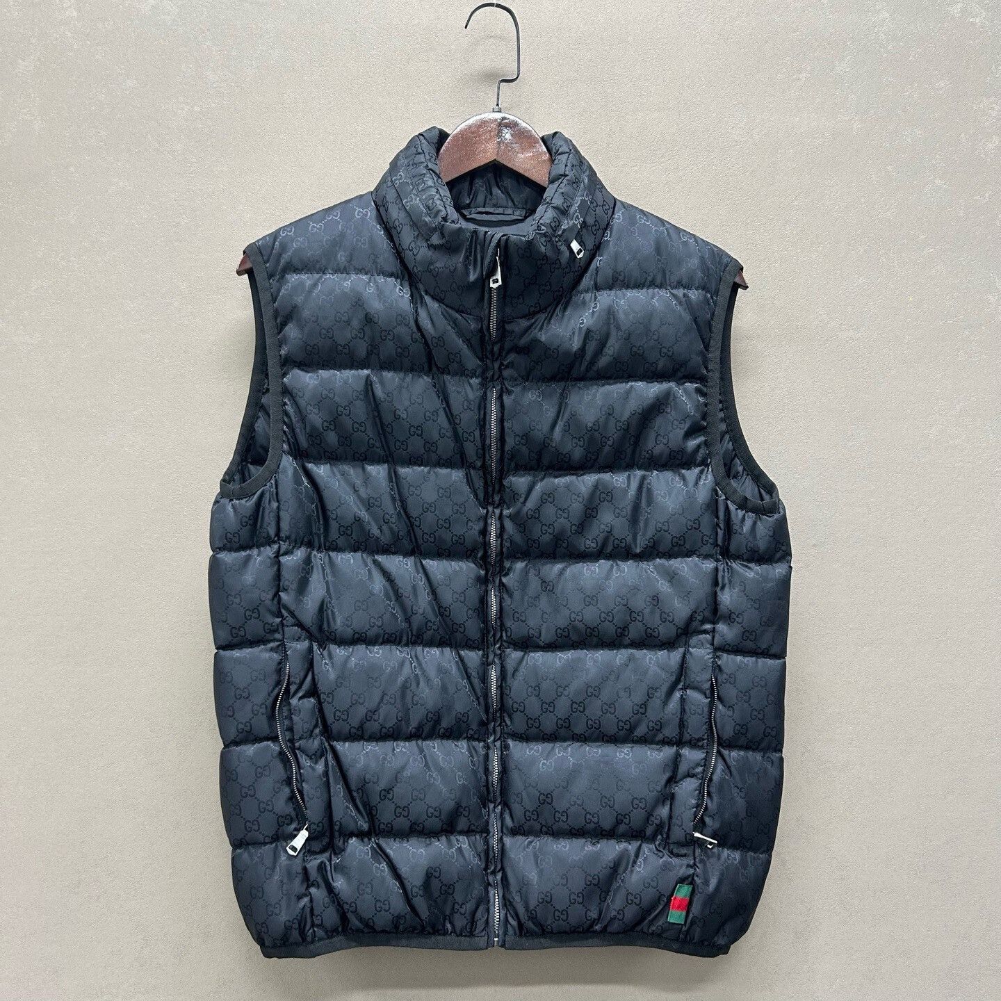 Gucci Gucci Monogram Puffer Vest Size 48 Size US M / EU 48-50 / 2 - 1 Thumbnail