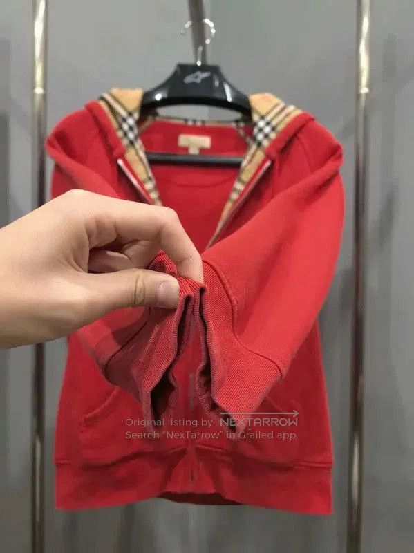 Burberry Burberry Red Women's Sweatshirt with Hood. Size M / US 6-8 / IT 42-44 - 3 Thumbnail
