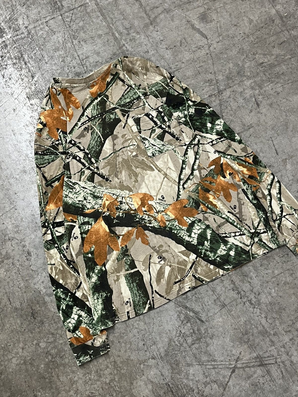Realtree × Vintage Realtree camo longsleeve shirt vintage streetwear hype Size US XL / EU 56 / 4 - 1 Thumbnail