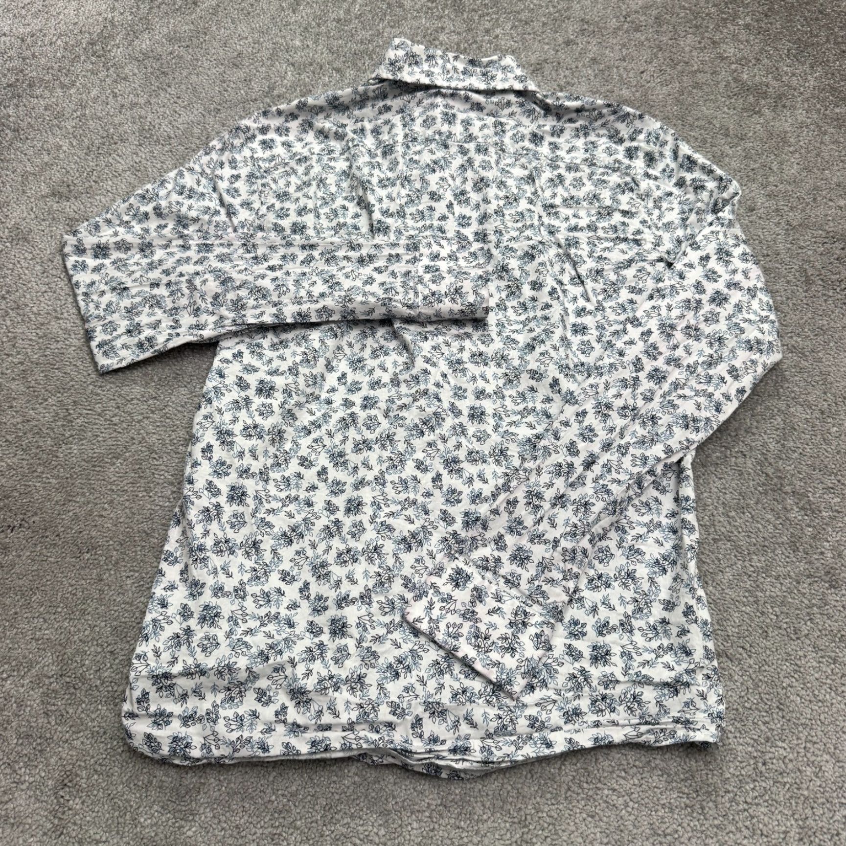 Michael Kors VINTAGE Michael Kors Womens Shirt Button-Up Long Sleeve Floral Cotton Slim Fit Classic Preppy White Blue 2010s Girls Size S / US 4 / IT 40 - 2 Thumbnail