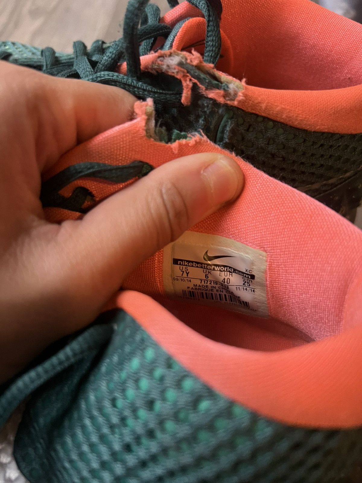 Nike Kyrie1 (gs) Size US 7 / EU 40 - 5 Thumbnail