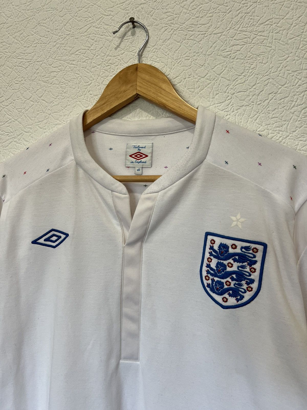 Umbro × Vintage Umbro England 2011 Home Kit Soccer Jersey Size US XL / EU 56 / 4 - 2 Thumbnail