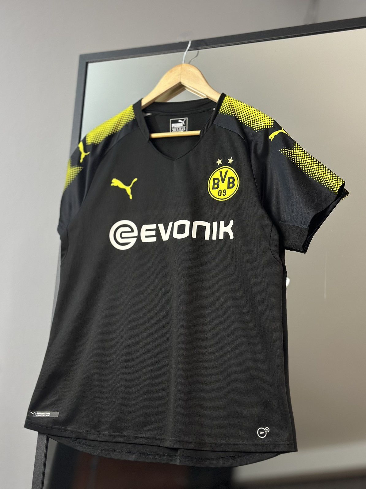 Puma Borussia Dortmund 2017/18 Puma football shirt Jersey soccer Size US XL / EU 56 / 4 - 3 Thumbnail