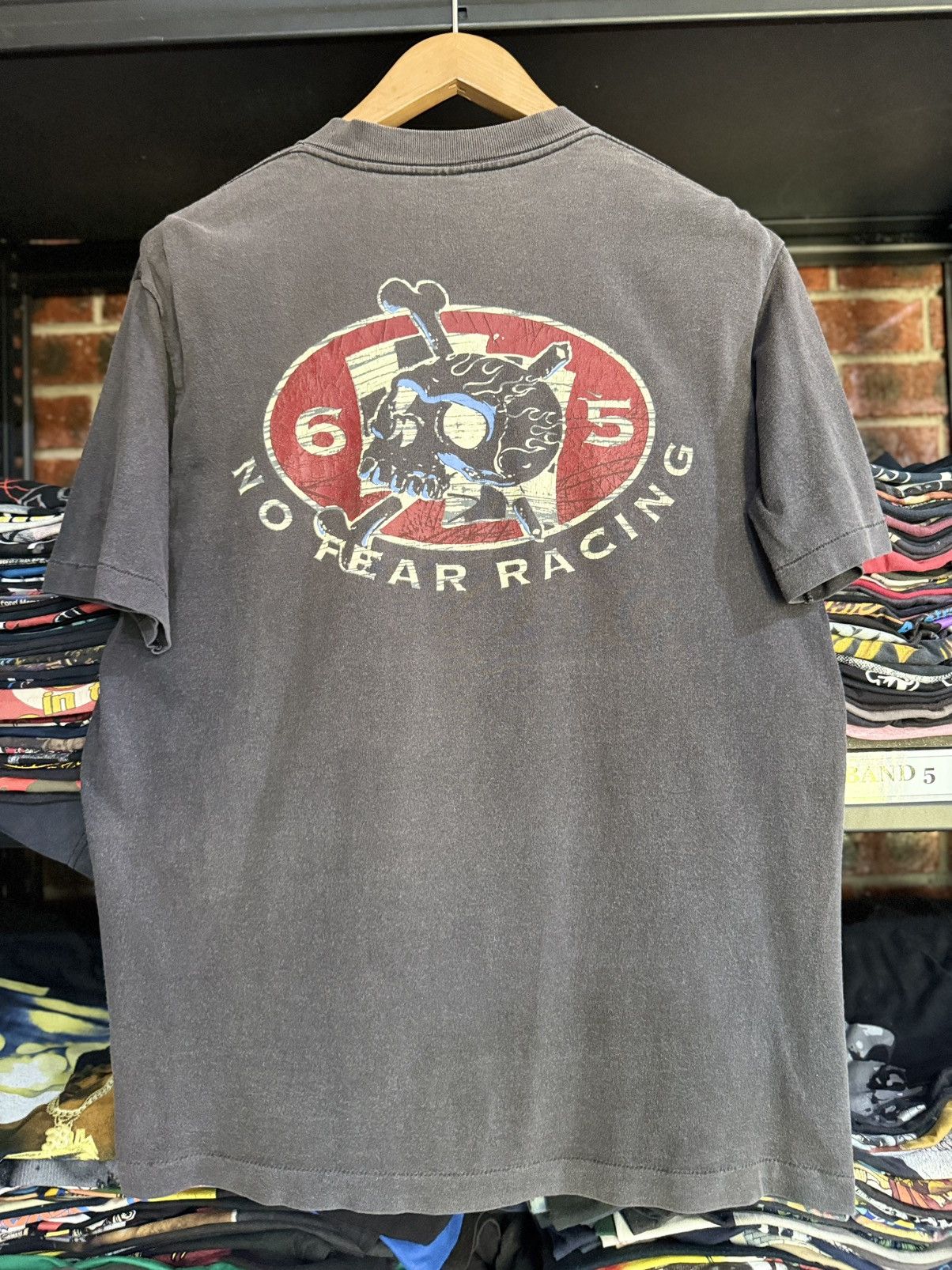 No Fear Thrashed Vintage 90s No Fear Motorsports Racing Sun Faded T Size US L / EU 52-54 / 3 - 1 Thumbnail