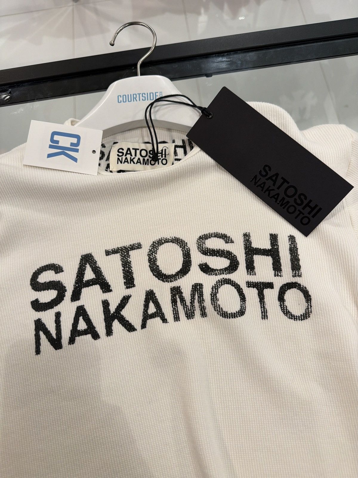 Satoshi Nakamoto Satoshi Nakamoto Logo White Thermal Size US S / EU 44-46 / 1 - 3 Thumbnail