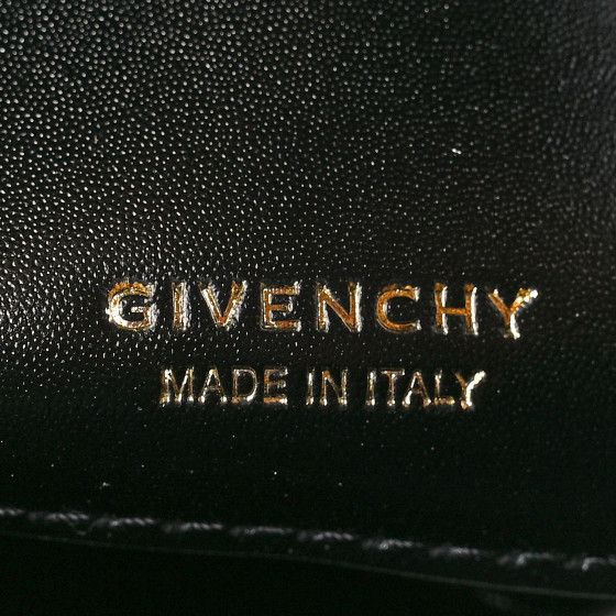 Givenchy o1loc1c0824 Size: OS / Shoulder Bag in Black Size ONE SIZE - 7 Thumbnail
