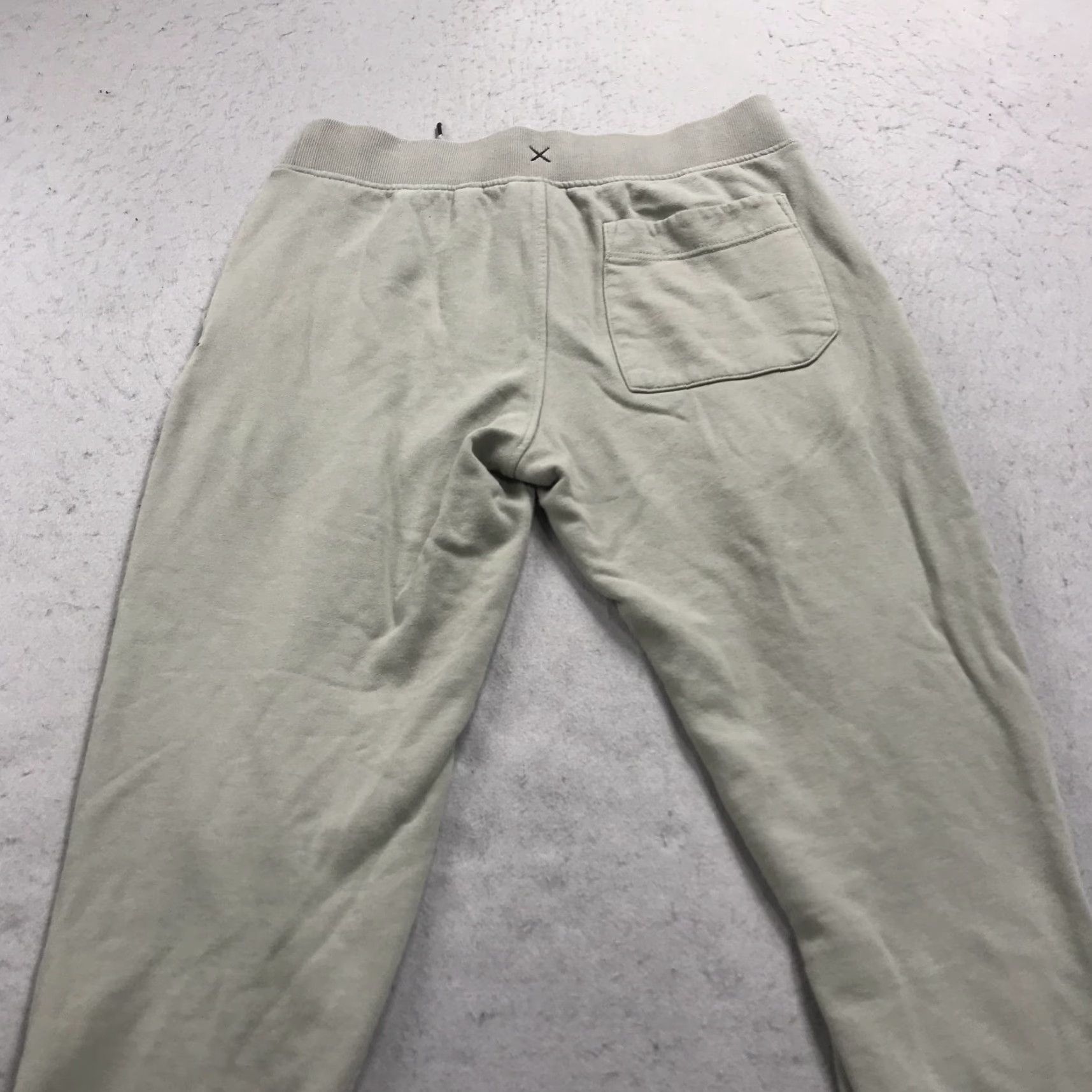 Cuts Cuts Joggers Men M Gray 100% Cotton Sweatpants Tapered Athletic Inseam 25 in Activewear Gym & Training Size US 31 - 5 Thumbnail