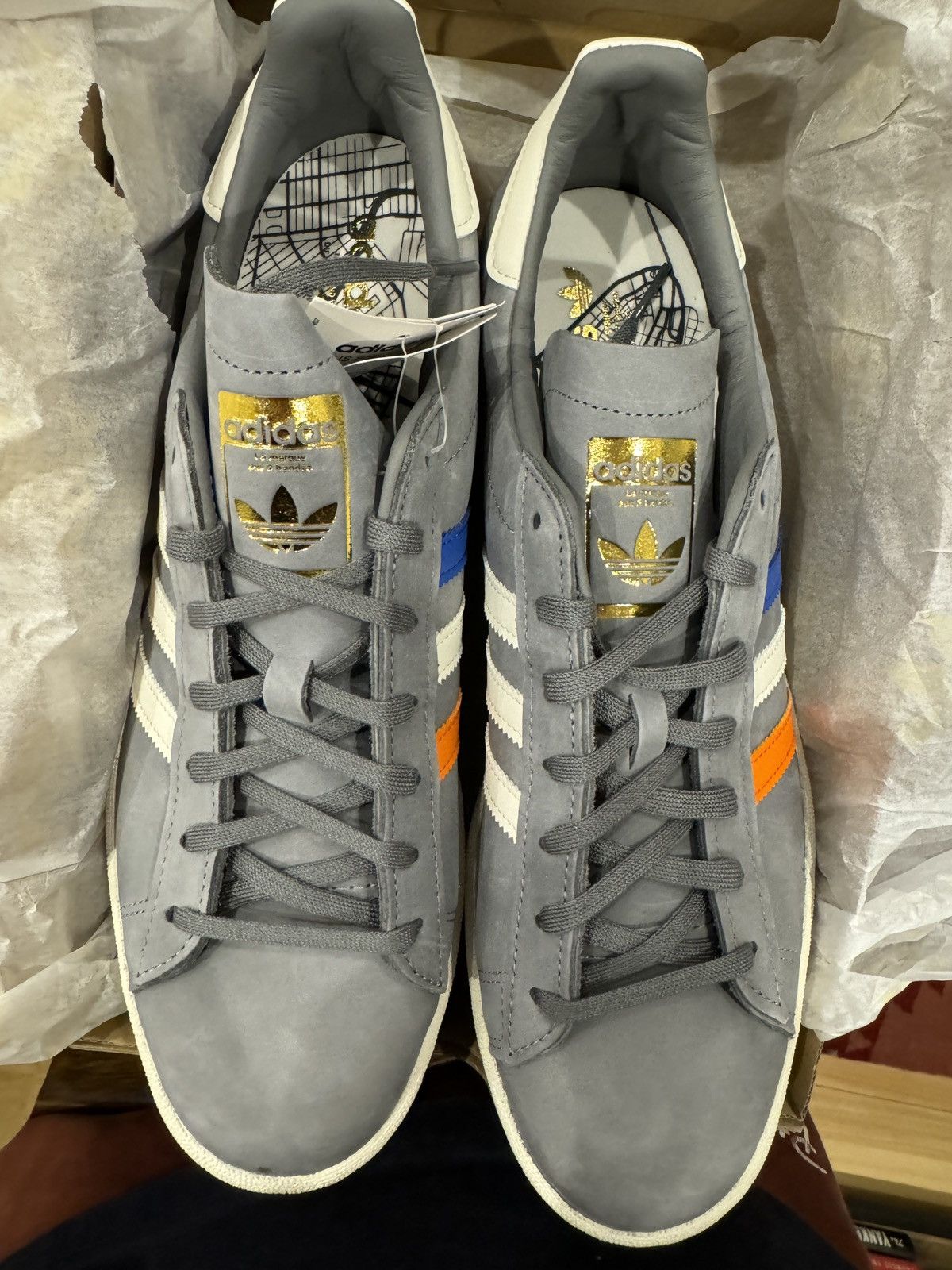 Adidas × Sneakersnstuff SNS adidas campus 80s tricolor NYC shoes Size US 12 / EU 45 - 6 Thumbnail