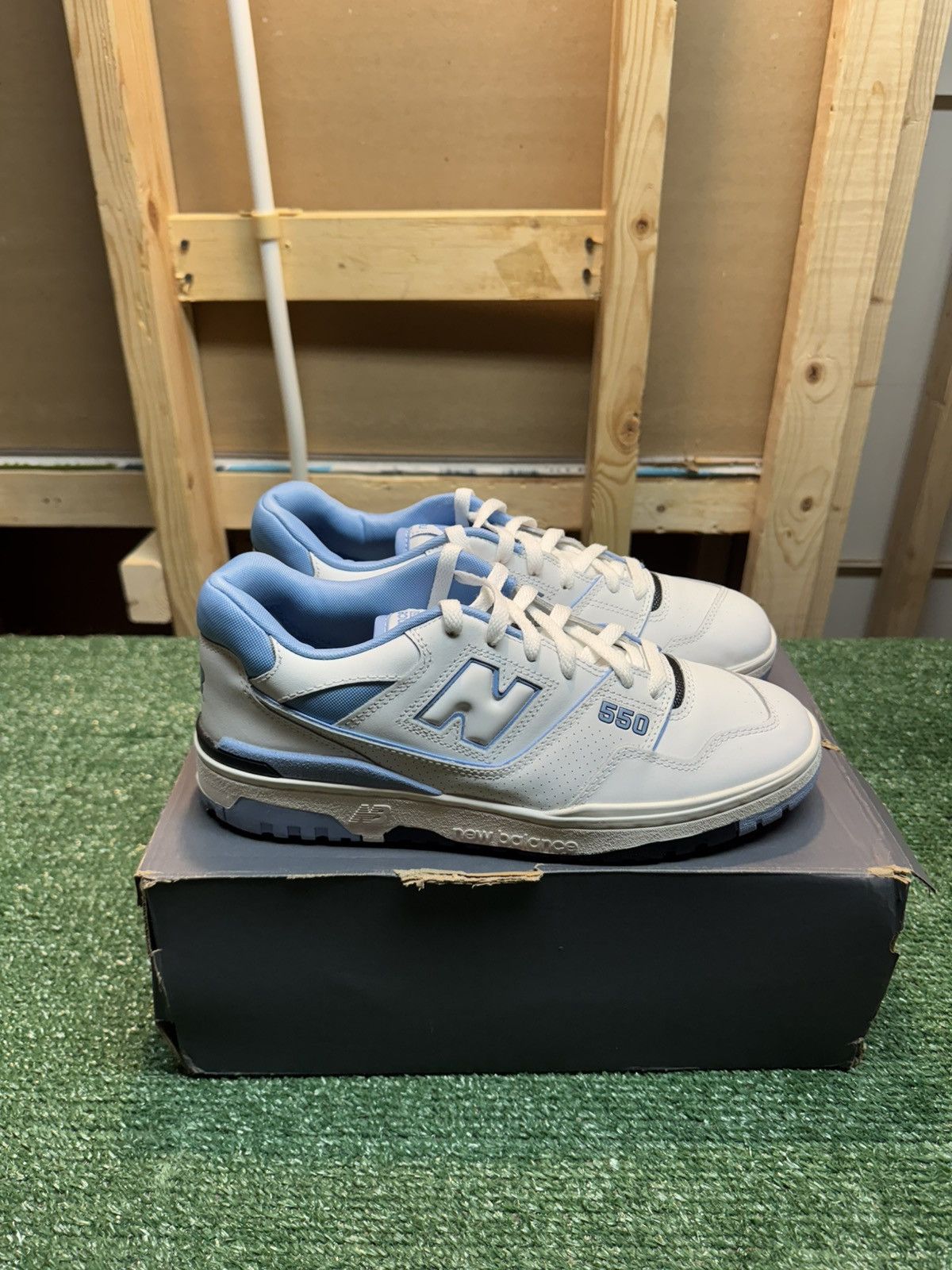 New Balance New Balance 550 UNC White University Blue Size 9.5 Size US 9.5 / EU 42-43 - 9 Thumbnail