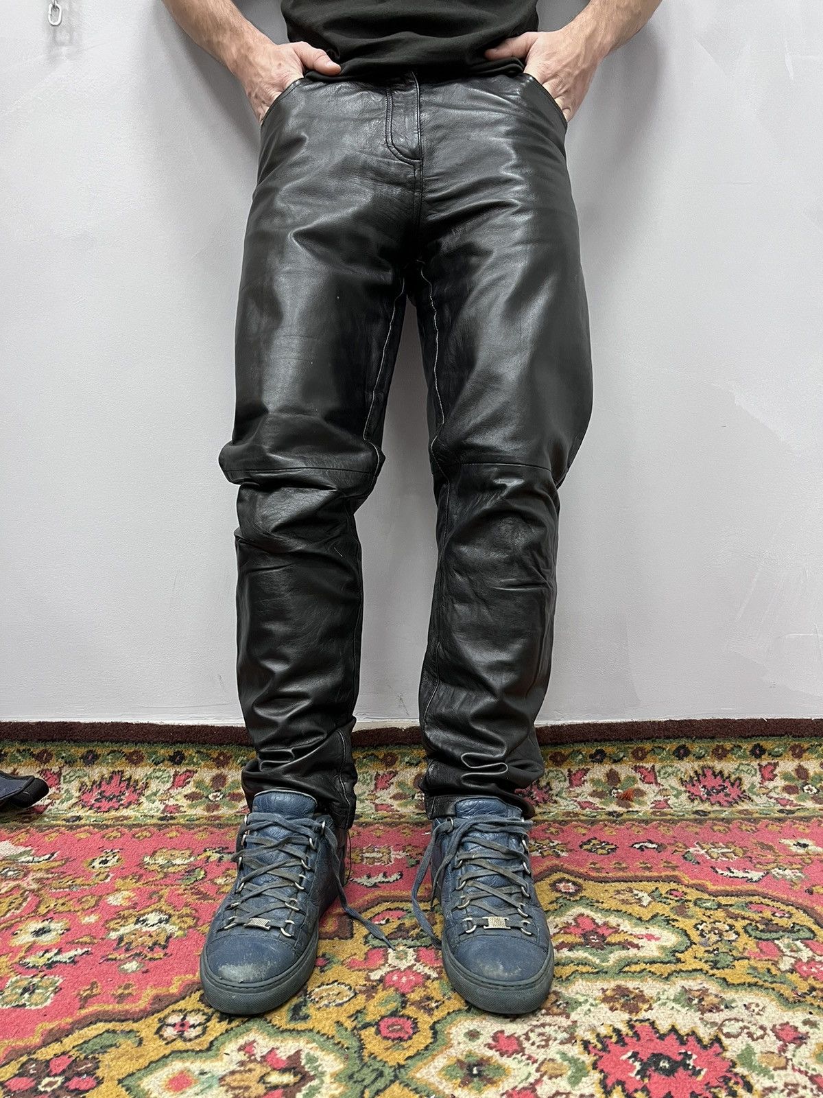 Genuine Leather × Vintage Vintage 90's Y2K Style Casual Classic Genuine Leather Pants Size US 32 / EU 48 - 1 Thumbnail