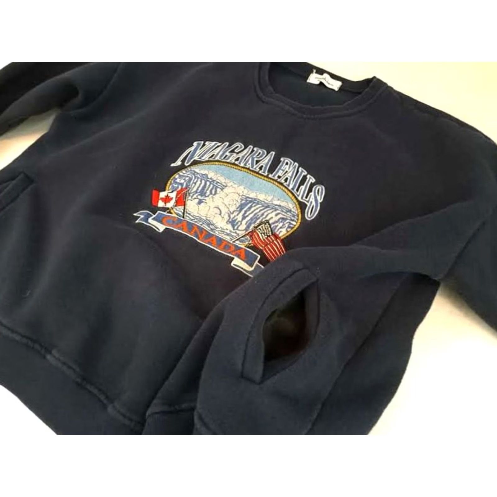 Vintage VINTAGE Niagara Falls Canada Embroidered Woman Sweatshirt with Pockets Blue S Regular Woman Pullover Parks Canada 100% Cotton Long 22in Size S / US 4 / IT 40 - 2 Thumbnail