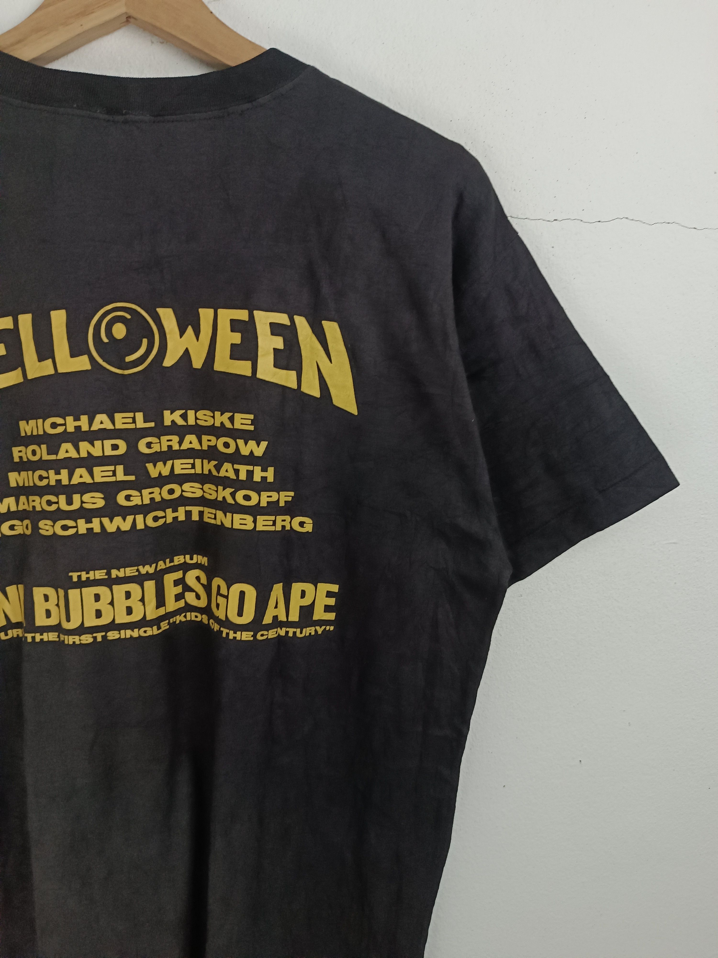 Band Tees VINTAGE 90'S HELLOWEEN PINK BUBBLES POWER METAL TEE meatloaf Size US M / EU 48-50 / 2 - 16 Thumbnail