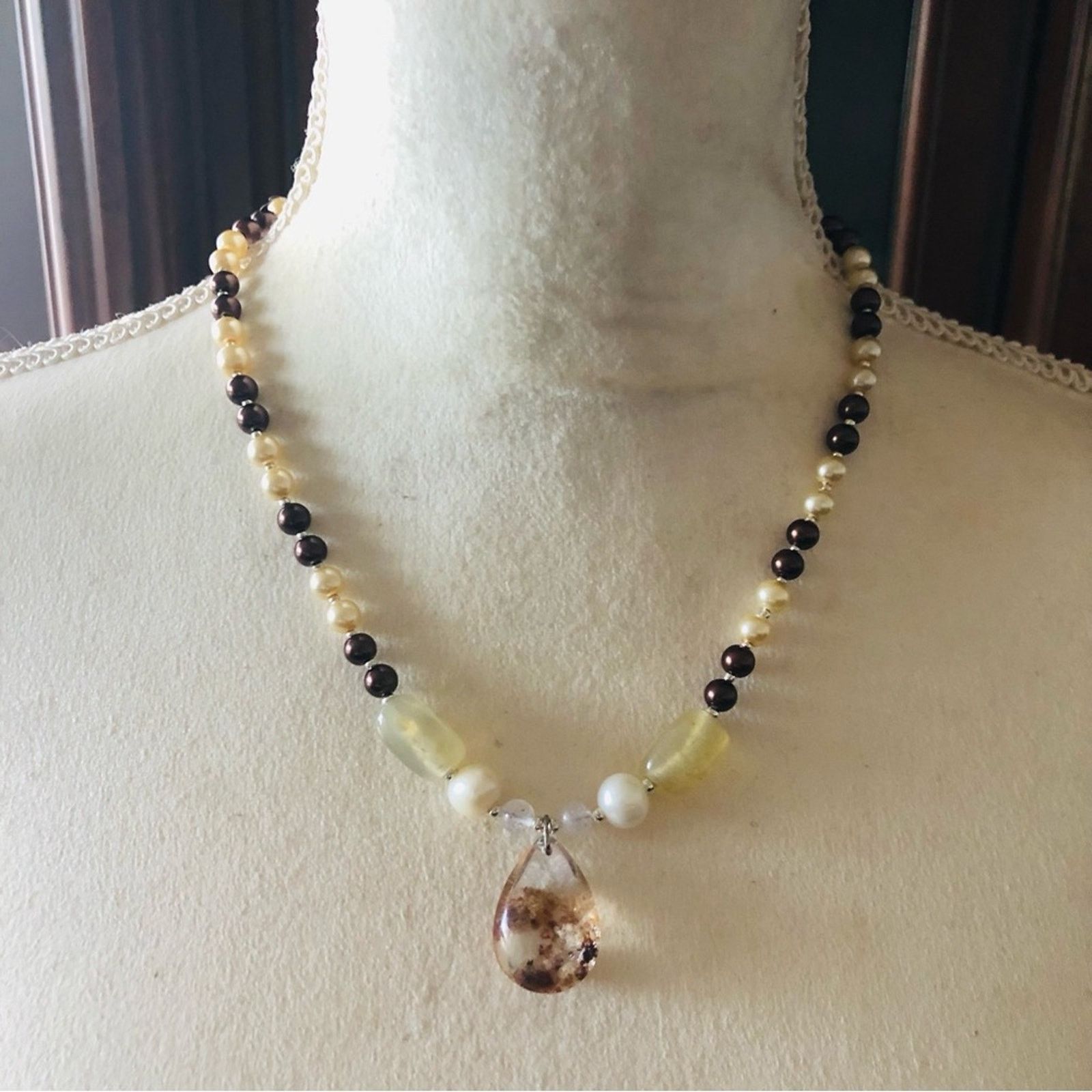 Handmade Handcrafted repurpose genuine ghost quartz Pearl necklace Size ONE SIZE - 3 Thumbnail