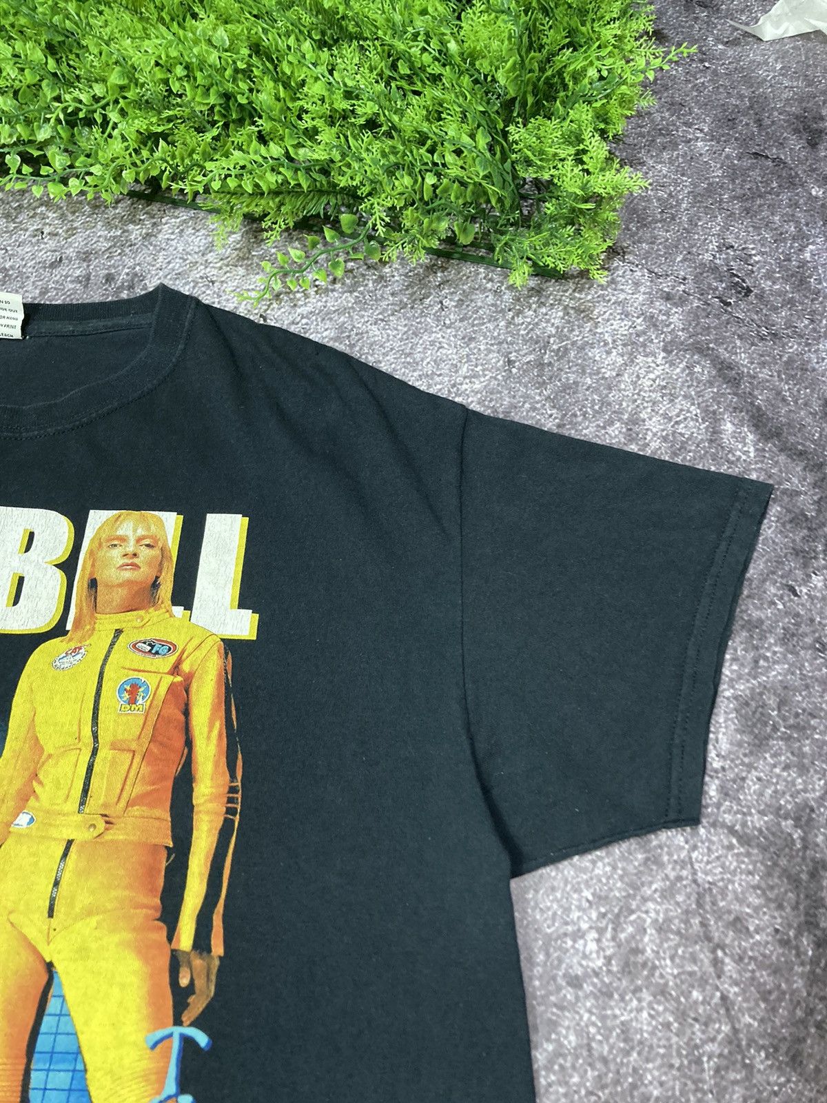 Vintage Vintage Kill Bill Uma Thurman T-Shirt Size US L / EU 52-54 / 3 - 4 Thumbnail