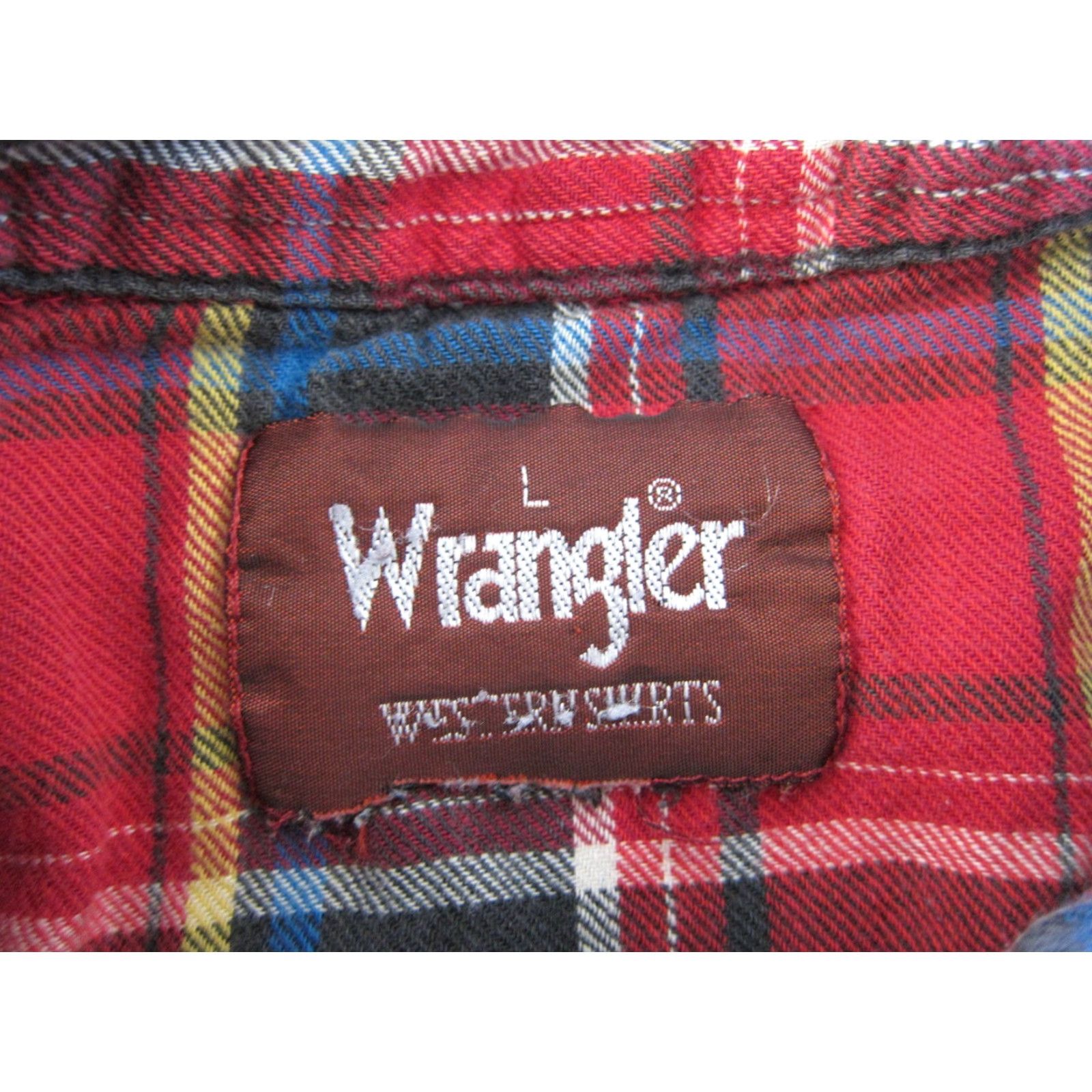 Wrangler Vtg Wrangler Red Blue Plaid Button Down Long Sleeve Western Flannel Shirt Men L Size US L / EU 52-54 / 3 - 4 Thumbnail