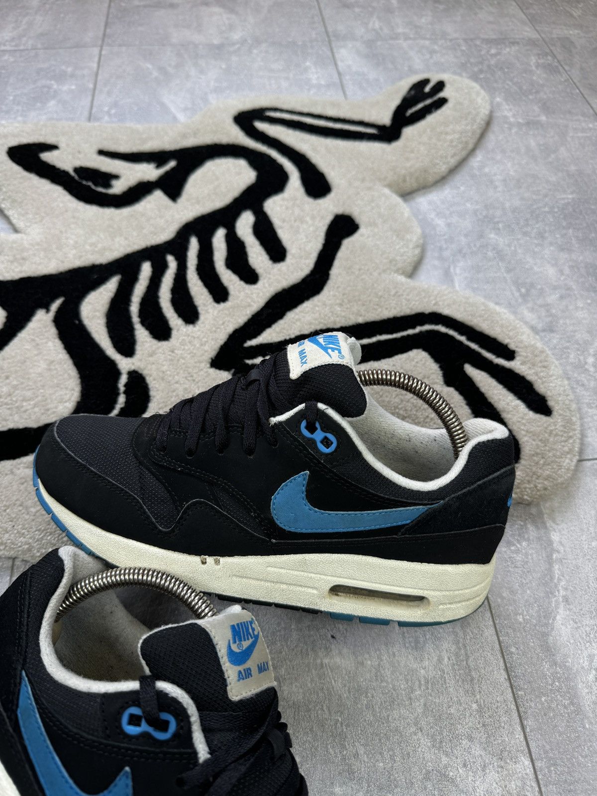 Nike Women’s Vintage Nike air max 1 low top sneakers size 38 Size US 5.5 / IT 35.5 - 5 Thumbnail