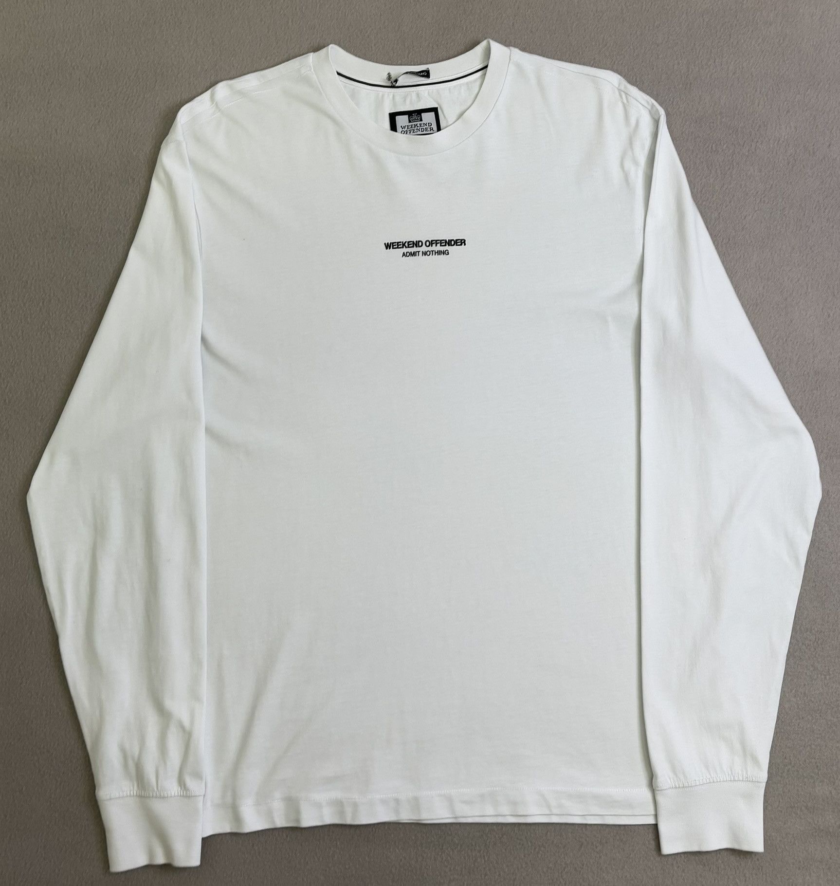 Weekend Offender Longsleeve Weekend Offender Size. M Size US M / EU 48-50 / 2 - 5 Thumbnail