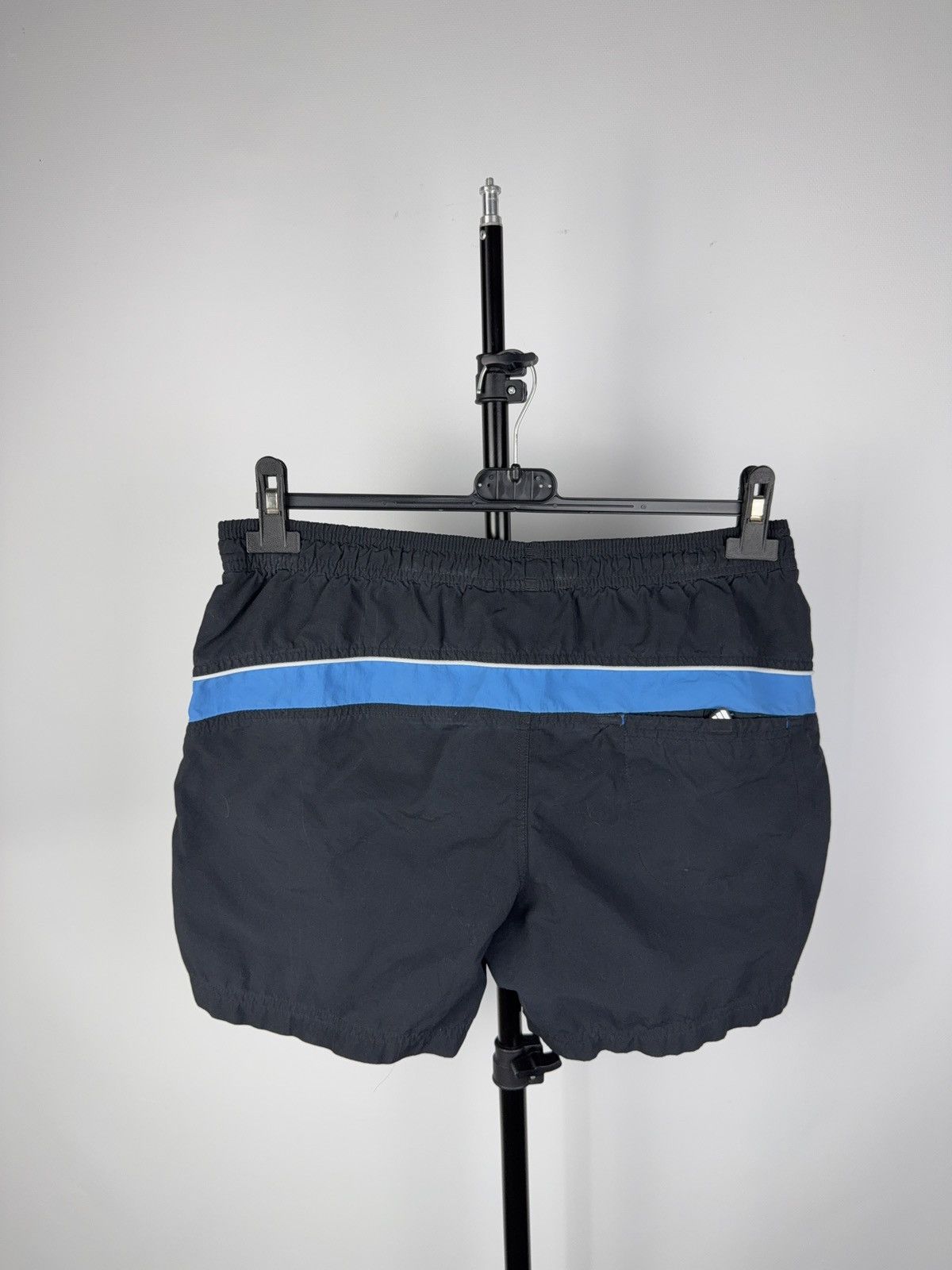 Adidas × Vintage Vintage 90s Adidas Logo Embroidered Men’s S Size Shorts Size US 30 / EU 46 - 3 Thumbnail