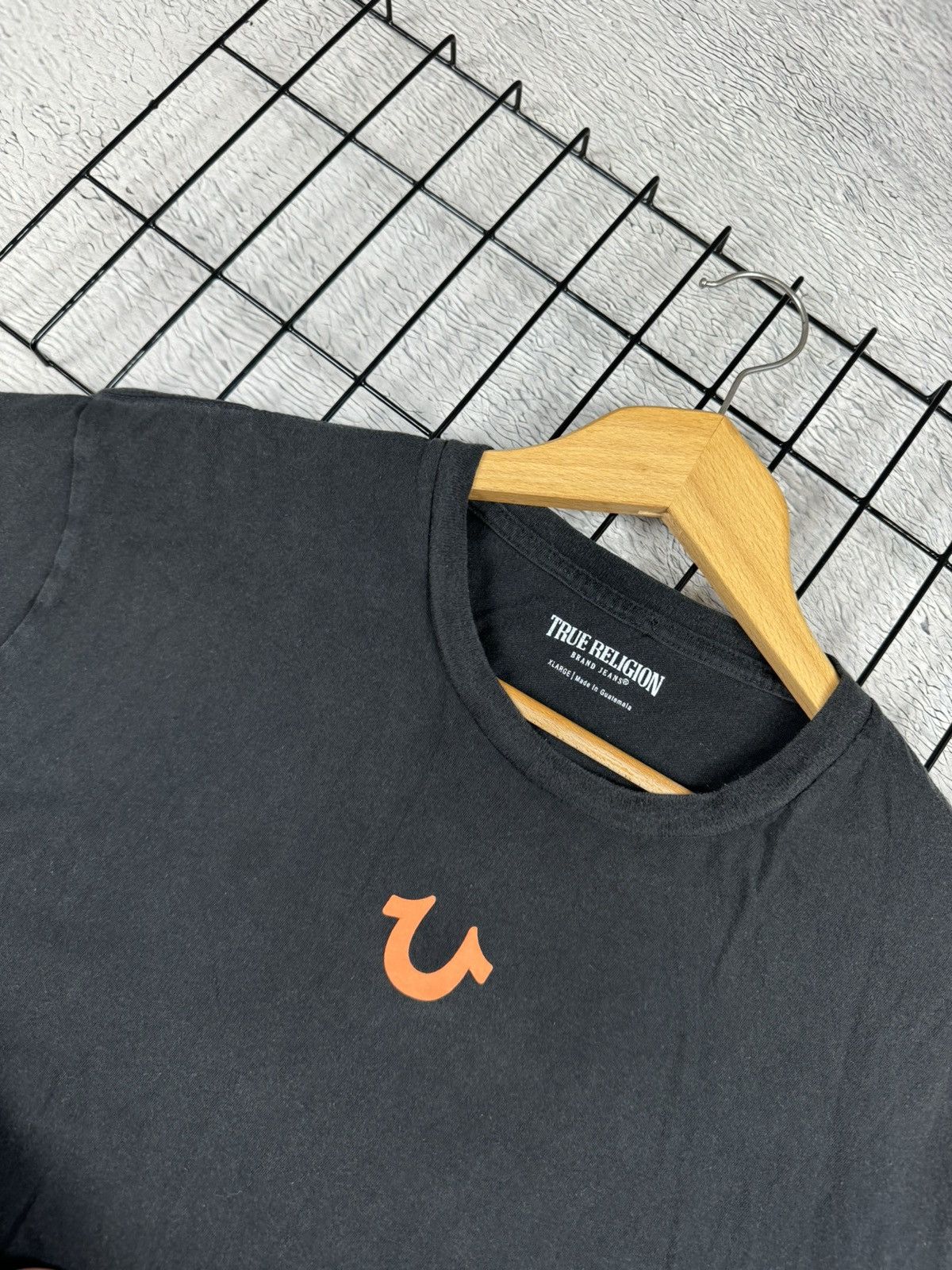 True Religion × Vintage True Religion Center Logo T Shirt SK8 y2k streetwear XL size Size US XL / EU 56 / 4 - 4 Thumbnail